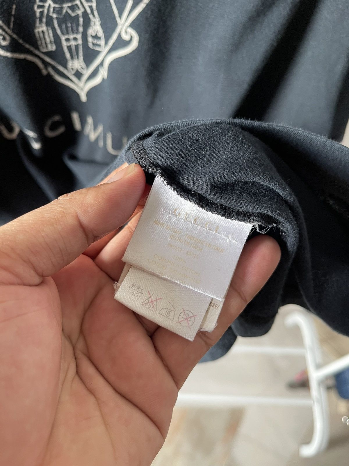 Gucci 2000s Rare Gucci Museo Tee Size US L / EU 52-54 / 3 - 7 Thumbnail