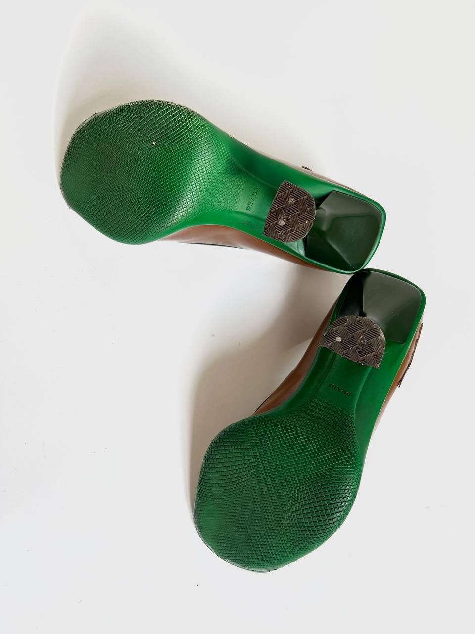 Prada Prada FW99 Patent Leather Leaf Heels Size US 6.5 / IT 36.5 - 9 Thumbnail