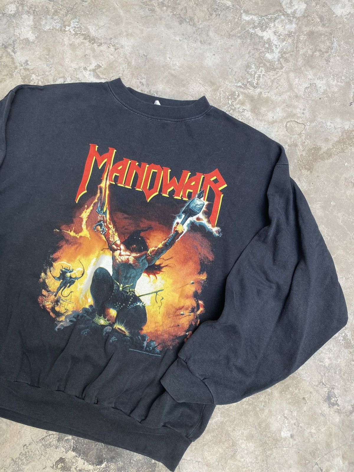 Band Tees × Vintage Vintage 90s Manowar Kings Of Metal Tour Sweatshirt MEGA RARE Size US L / EU 52-54 / 3 - 3 Thumbnail