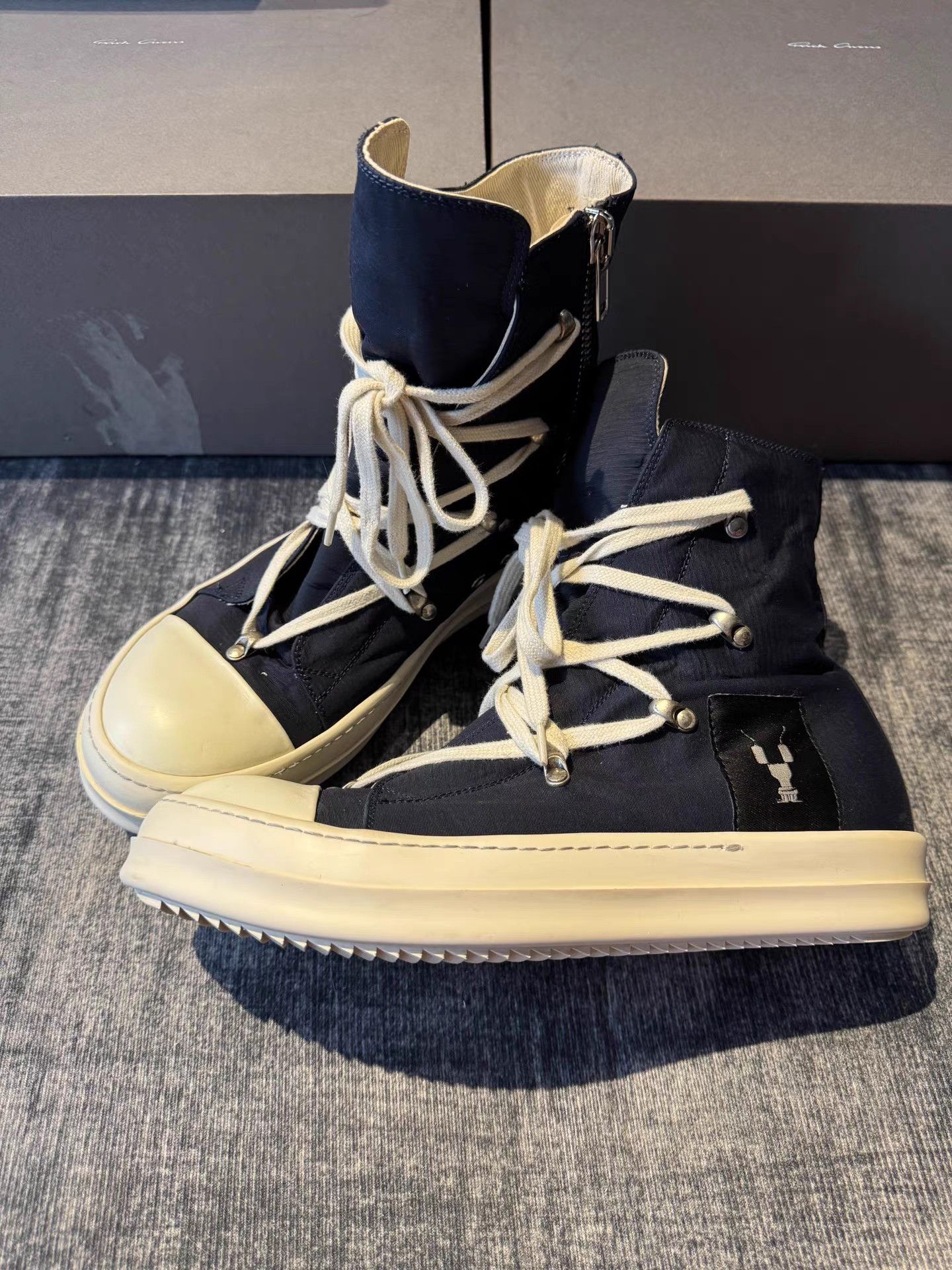 Rick Owens Rick Owens DRKSHDW Pentagram Lace Big Converse Size US 9.5 / EU 42-43 - 1 Thumbnail