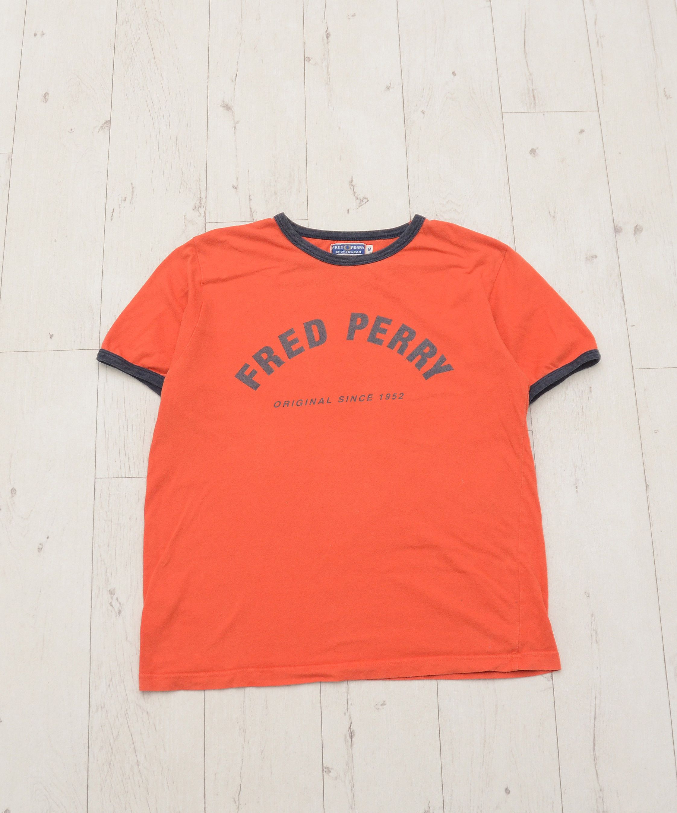 Fred Perry Vintage Fred Perry Big Logo T-Shirt Tee Short Sleeve Size US M / EU 48-50 / 2 - 2 Thumbnail