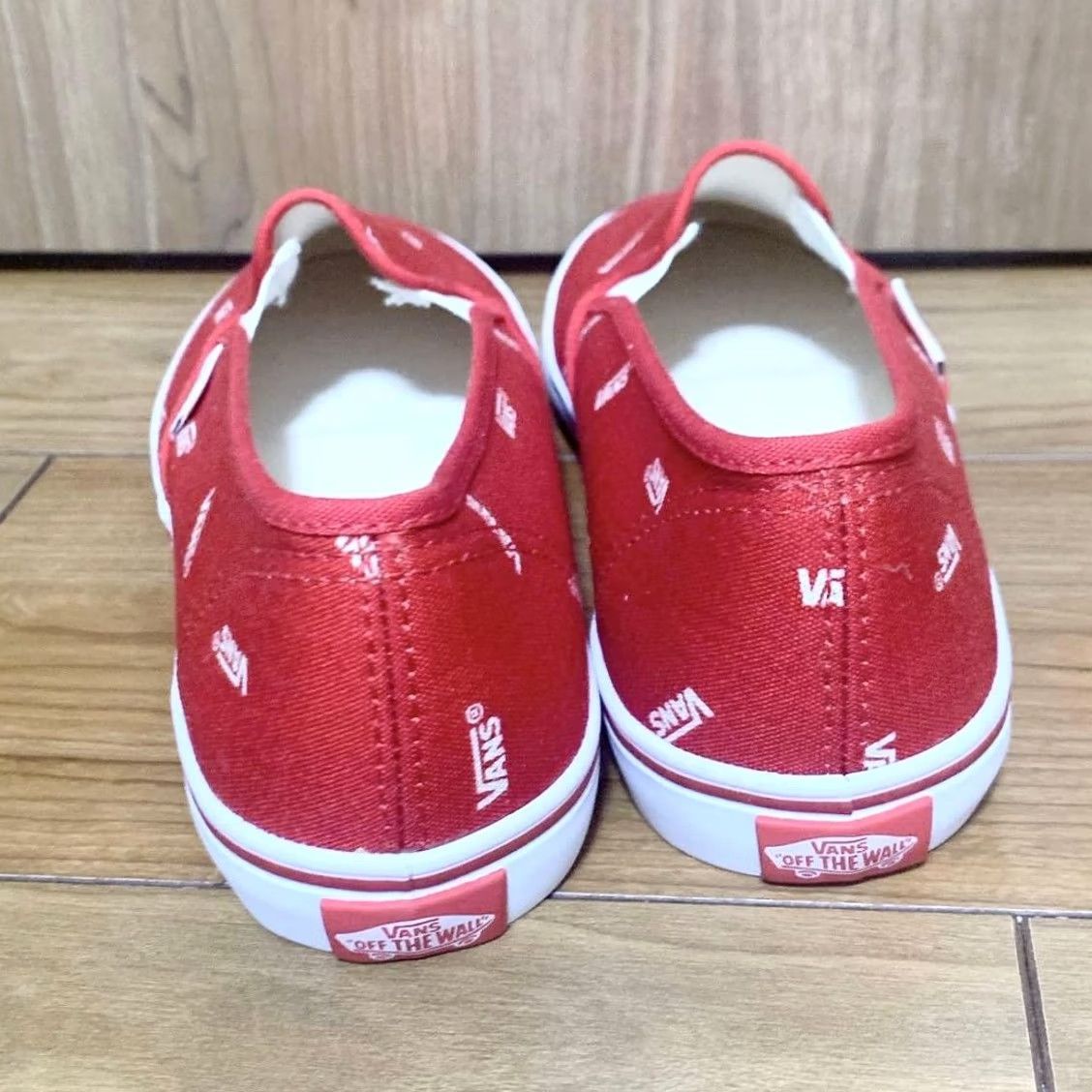 Vans Item Specifications: Brand: Vans Size US 6 / IT 36 - 3 Thumbnail