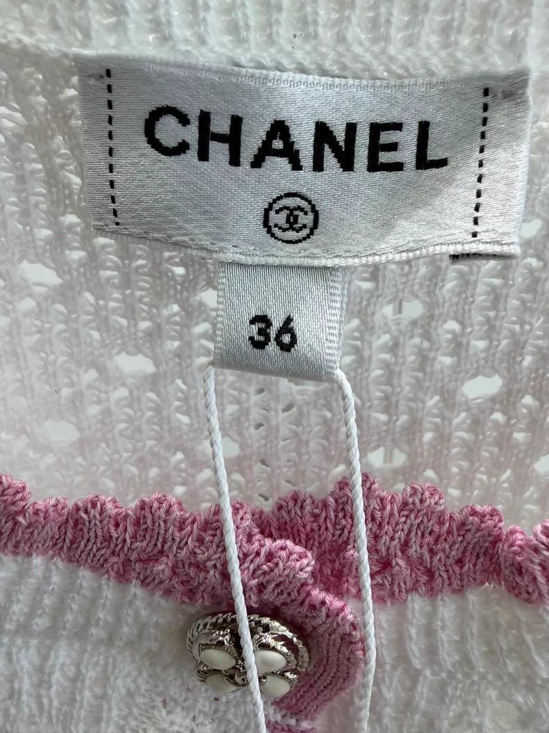 Chanel Chanel White and pink hollow knit vest Size XS / US 0-2 / IT 36-38 - 4 Thumbnail