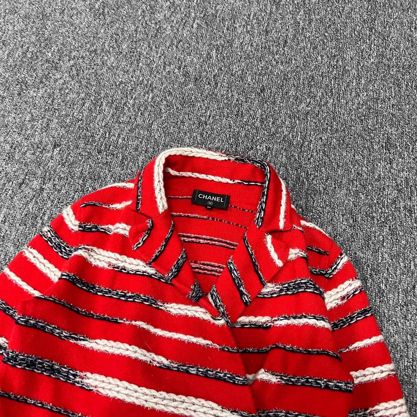 Chanel Chanel Women's Roof Runway Knit Jacket Red w/ B&W Stripes Size XS / US 0-2 / IT 36-38 - 3 Thumbnail