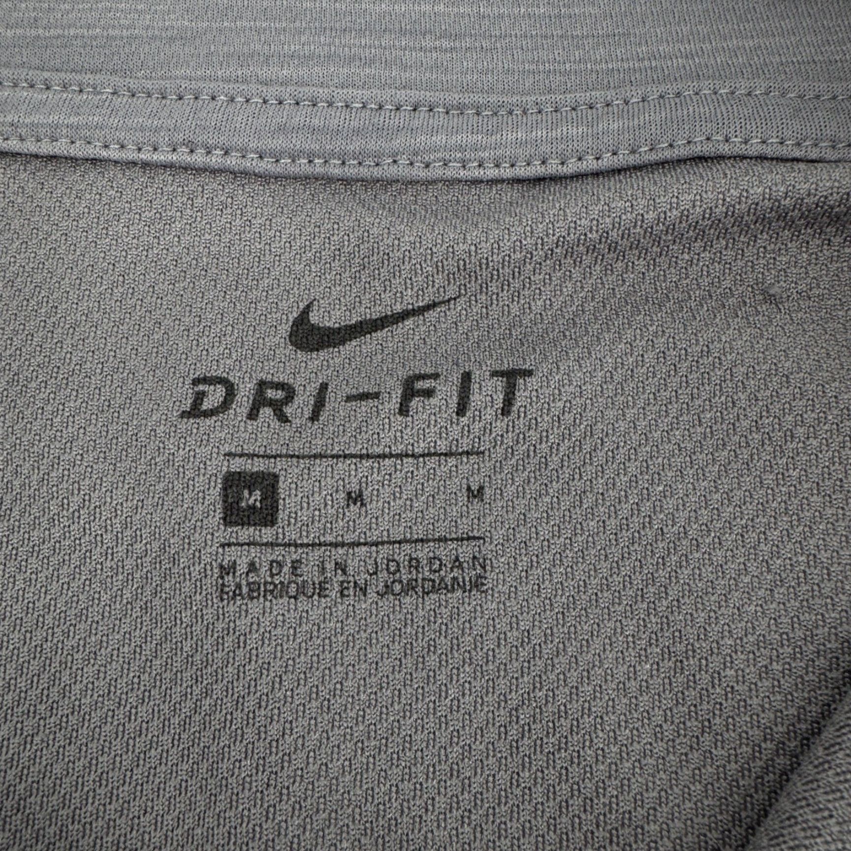 Nike Nike Dri-FIT Long Sleeve 1/4 Zip Pullover Athletic Top Women's Medium Gray Size M / US 6-8 / IT 42-44 - 4 Thumbnail