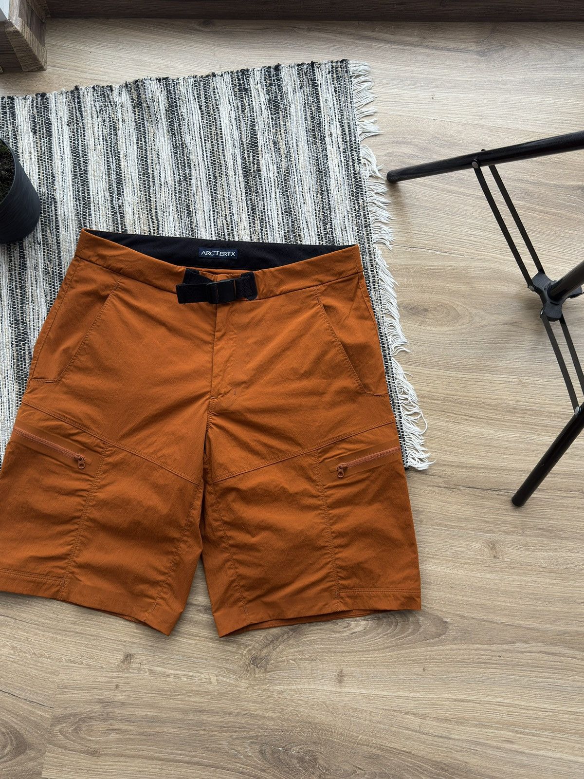 Arc'teryx Arcteryx Nylon Metal Orange Cargo Tracking Shorts Size S Size US 30 / EU 46 - 2 Thumbnail