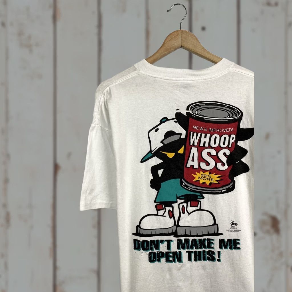 Gildan VINTAGE 90s Whoop Ass Trashman Outhouse Udamon T-shirt XL White Mens Shirt Size US XL / EU 56 / 4 - 1 Thumbnail
