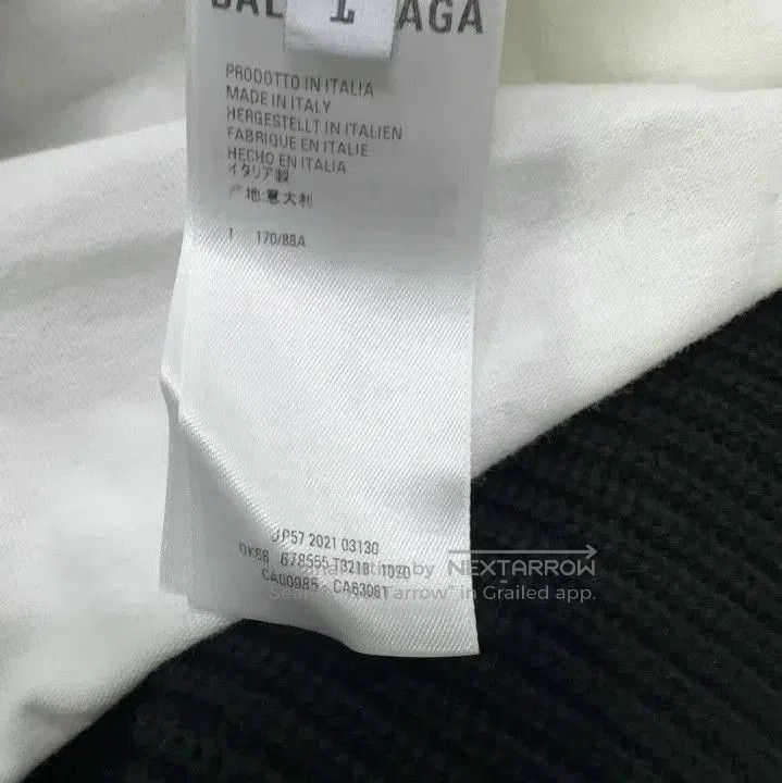 Balenciaga Balenciaga Layered V. Size US S / EU 44-46 / 1 - 4 Thumbnail