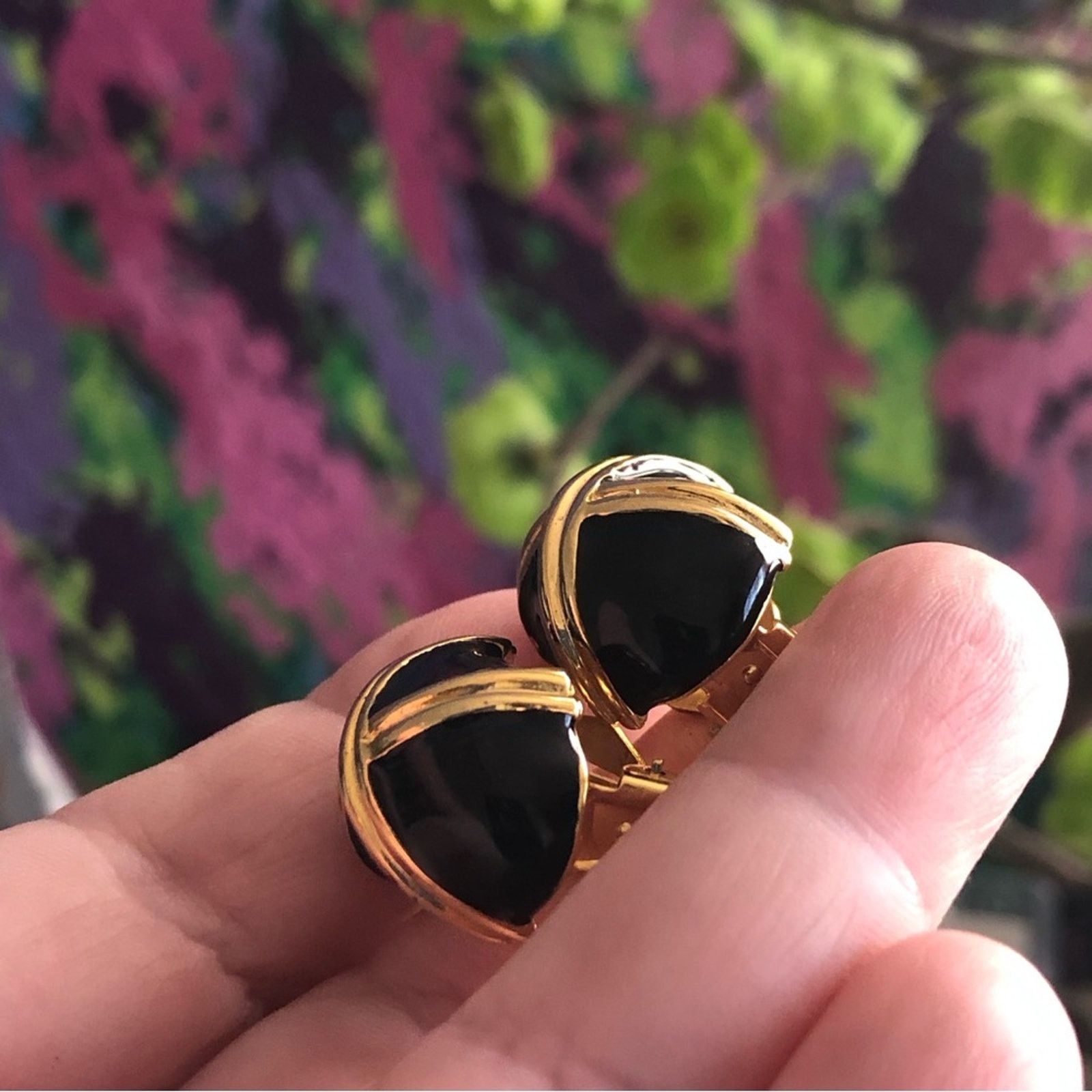 Vintage Vintage black and gold clip on earrings Size ONE SIZE - 4 Thumbnail