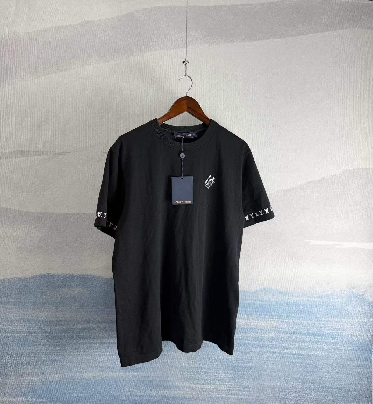 Louis Vuitton Louis Vuitton SS24 Black Knit Short-Sleeve Top Size US L / EU 52-54 / 3 - 1 Thumbnail