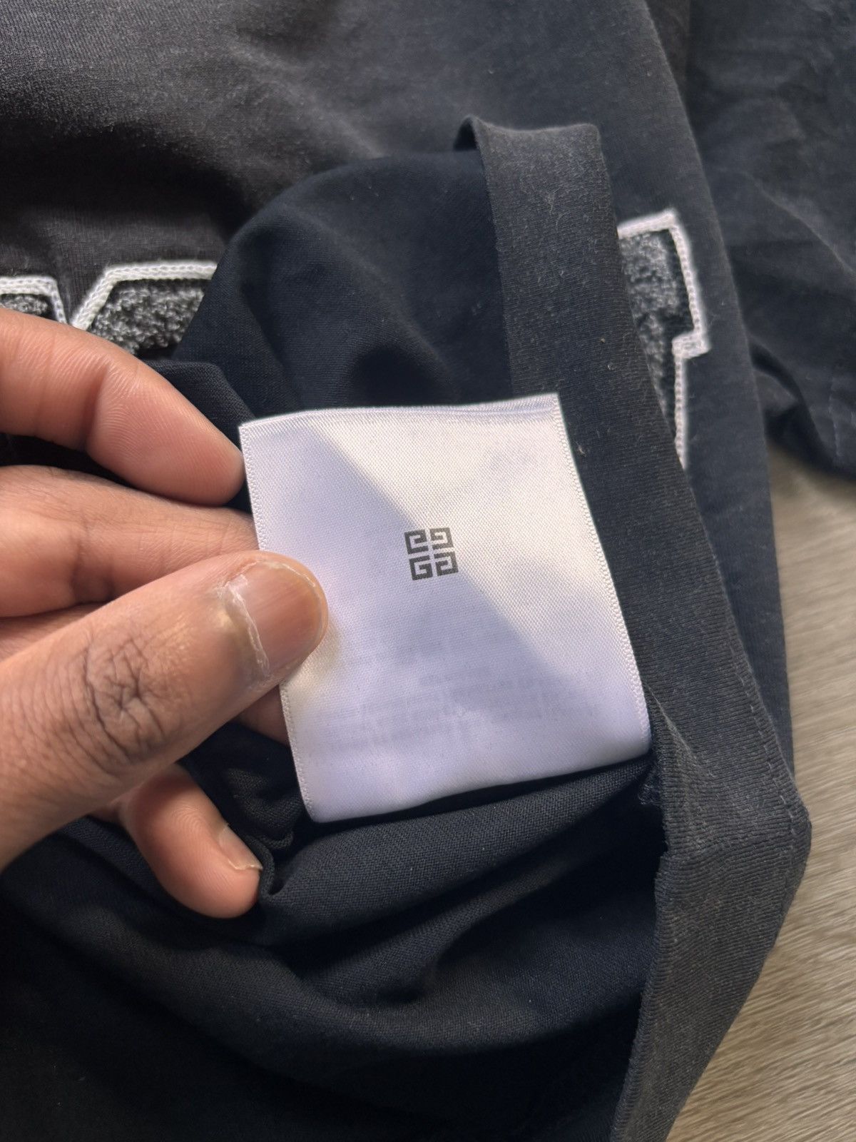 Givenchy Givenchy Logo Embroidery Shirt Size US XS / EU 42 / 0 - 9 Thumbnail