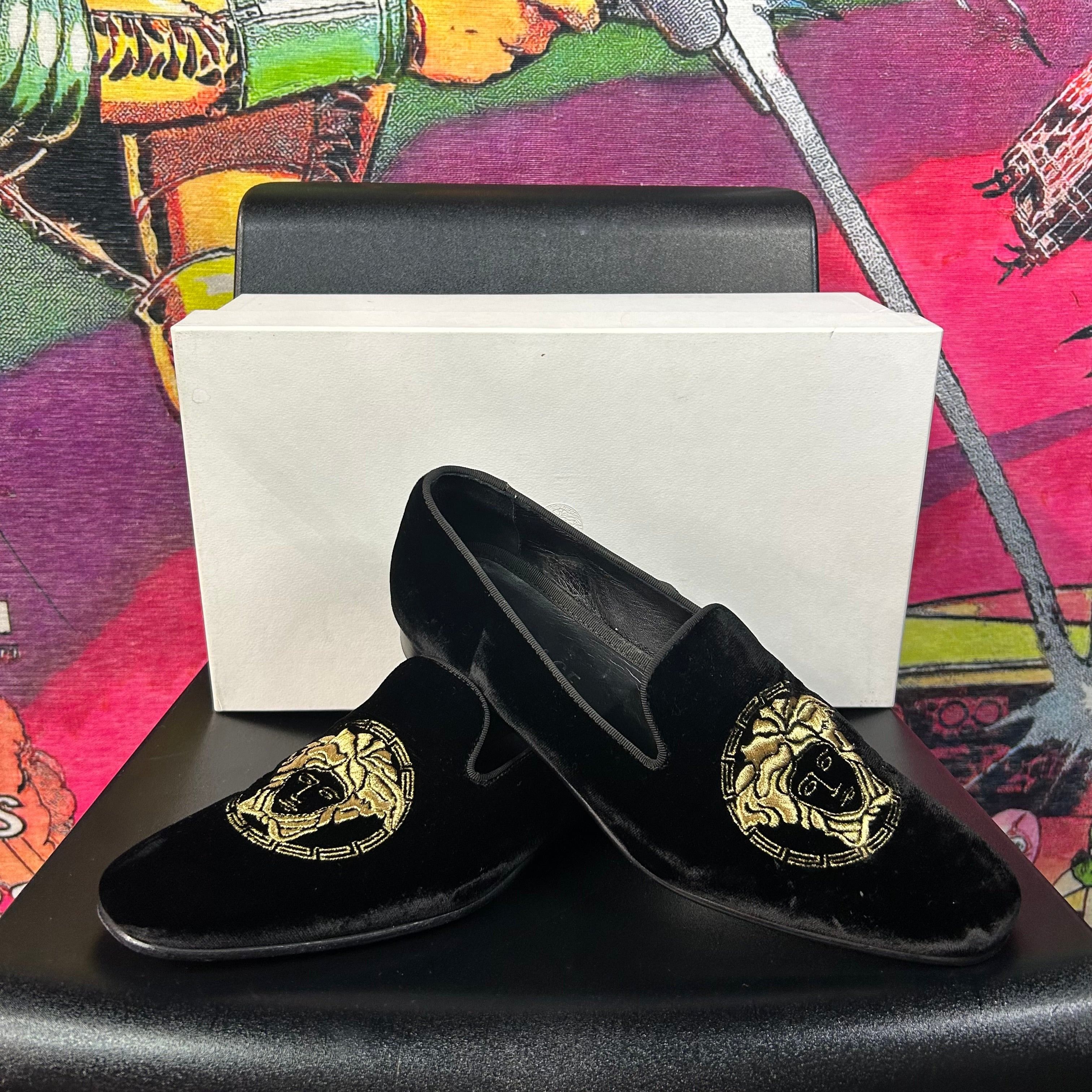 Versace Versace Medusa Velvet Loafers Black Size 40 / 7 Size US 7 / EU 40 - 1 Thumbnail