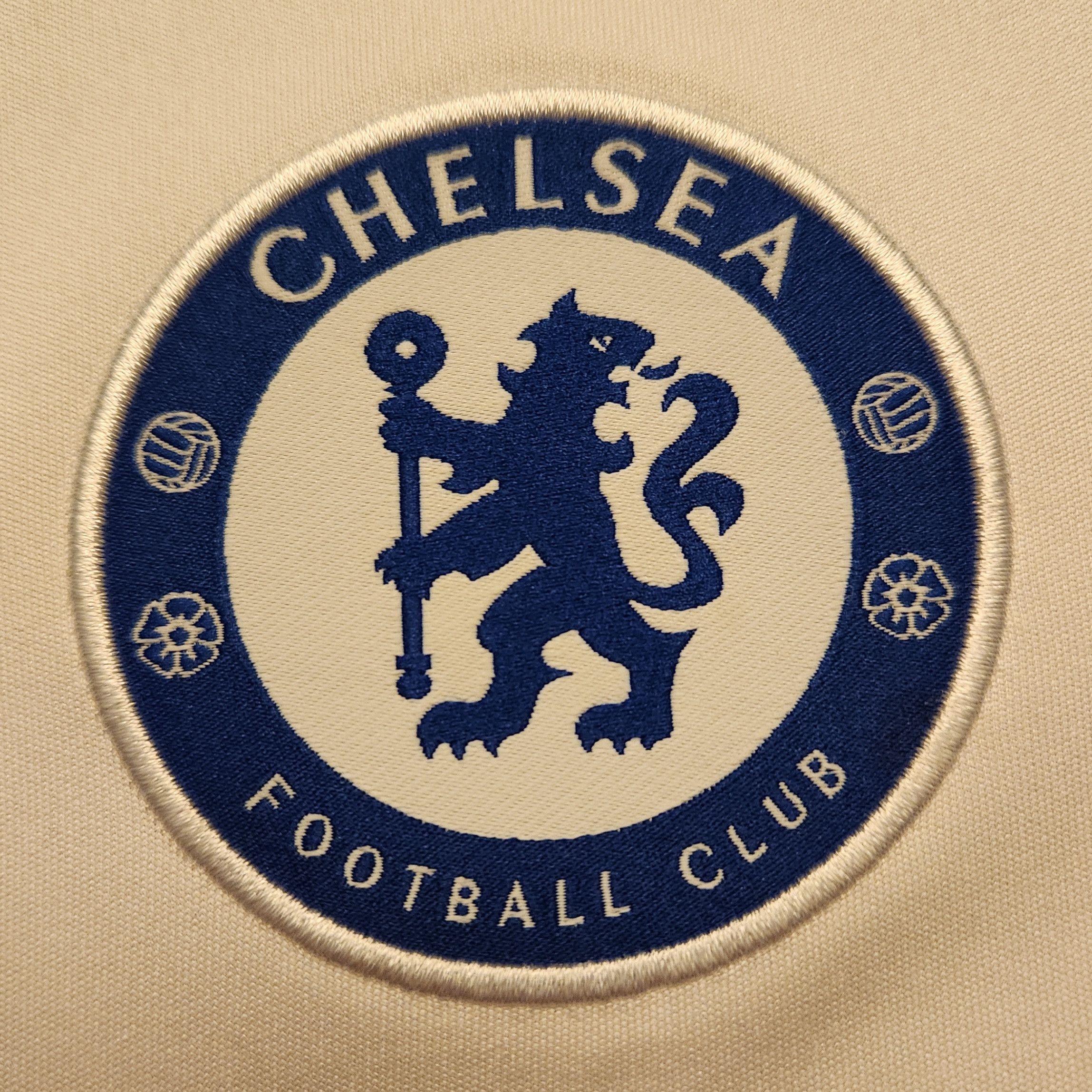 Adidas Authentic Retro Chelsea FALCAO 2015-2016 15/16 Away Jersey Size US S / EU 44-46 / 1 - 8 Thumbnail