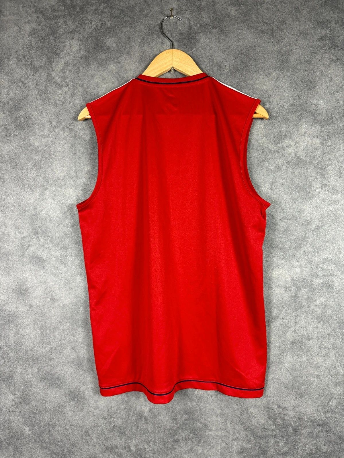 Adidas Adidas Bayern Munich Training Sleeveless Shirt Size US M / EU 48-50 / 2 - 10 Thumbnail
