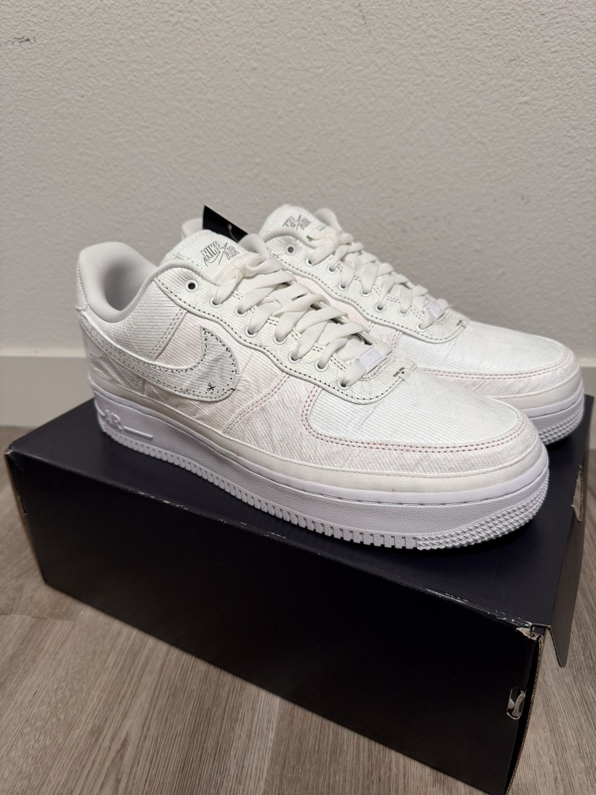 Nike Nike Off-White Canvas Sneakers Size US 12 / EU 45 - 2 Thumbnail