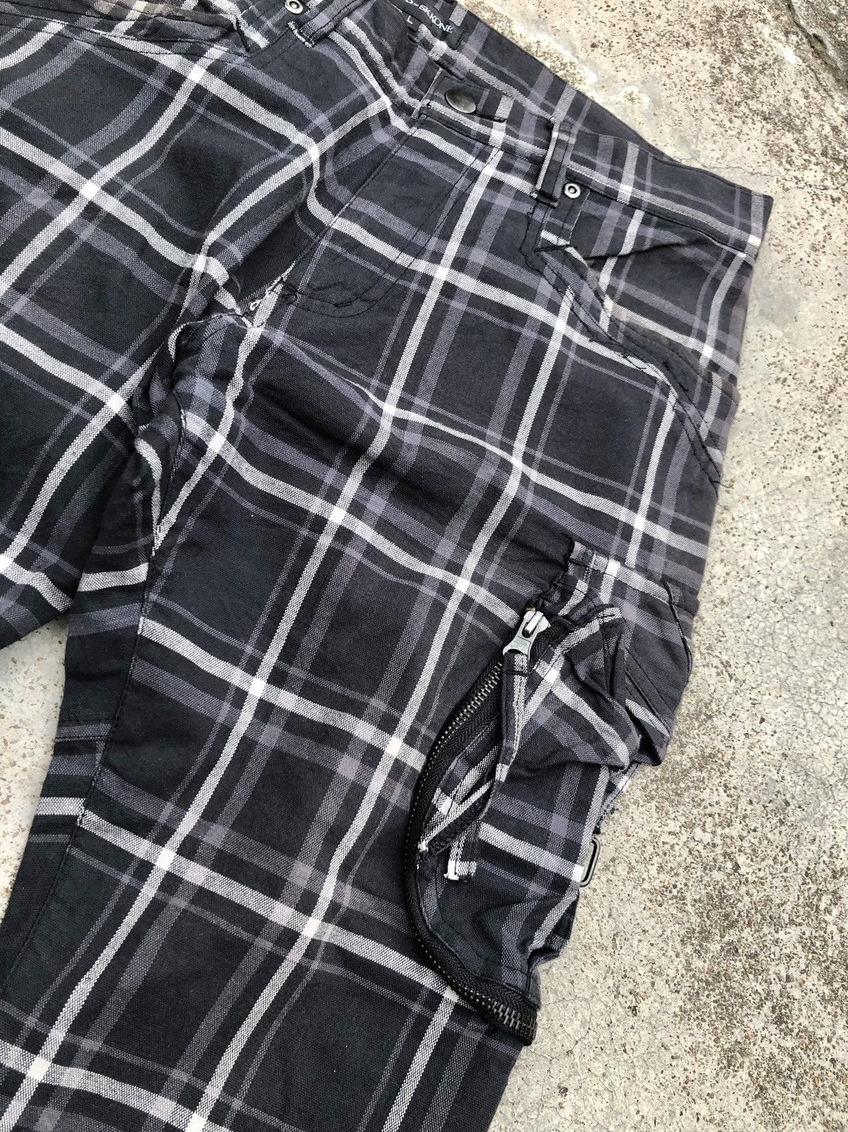Seditionaries MULTIPOCKET ZIPPER STRECTHABLE PUNK PANT Size US 31 - 5 Thumbnail