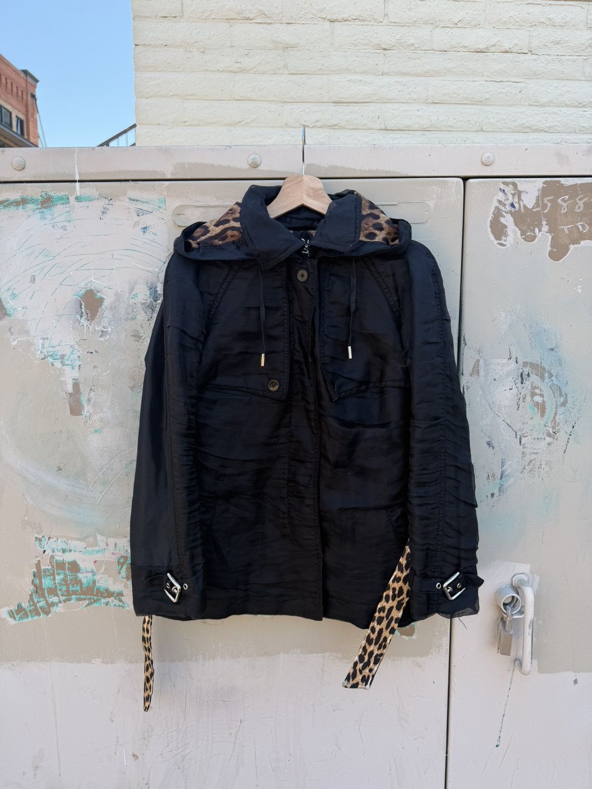 Dolce & Gabbana 2010s Dolce and Gabbana Leopard Print Parka Size US M / EU 48-50 / 2 - 7 Thumbnail
