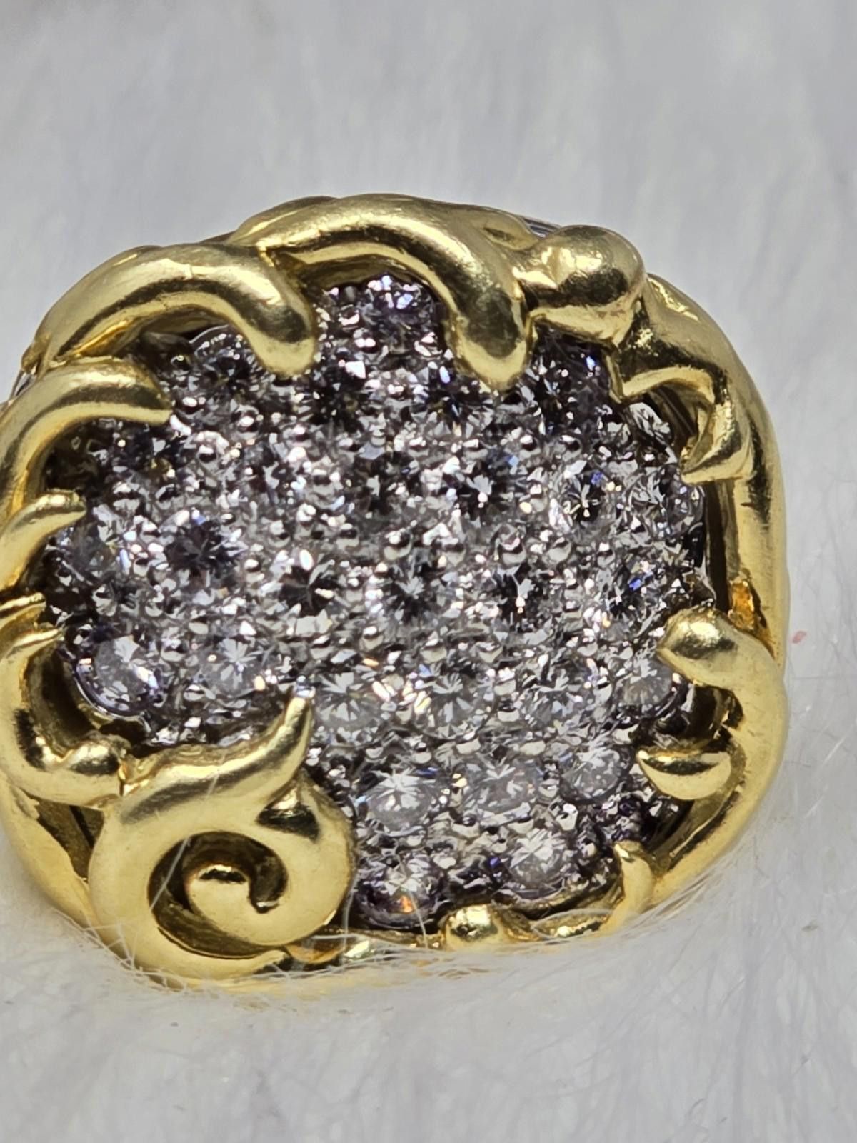 Other 18k Two-Tone Gold Pave Diamond Estate Omega Earrings 25.8g Size ONE SIZE - 3 Thumbnail