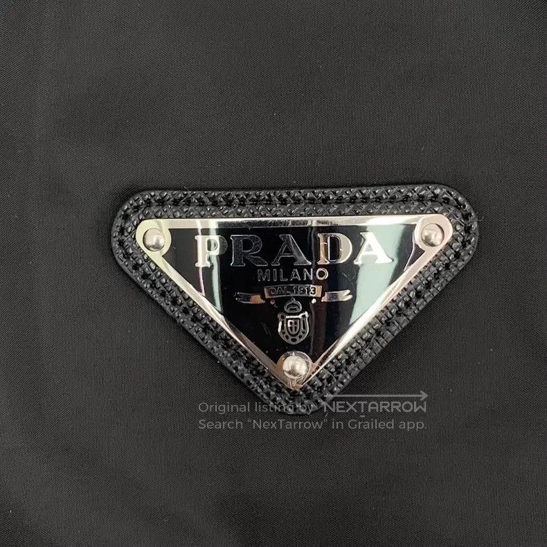 Prada Prada 24 black triangle stand-up collar zipper long-sleeve Size US L / EU 52-54 / 3 - 5 Thumbnail