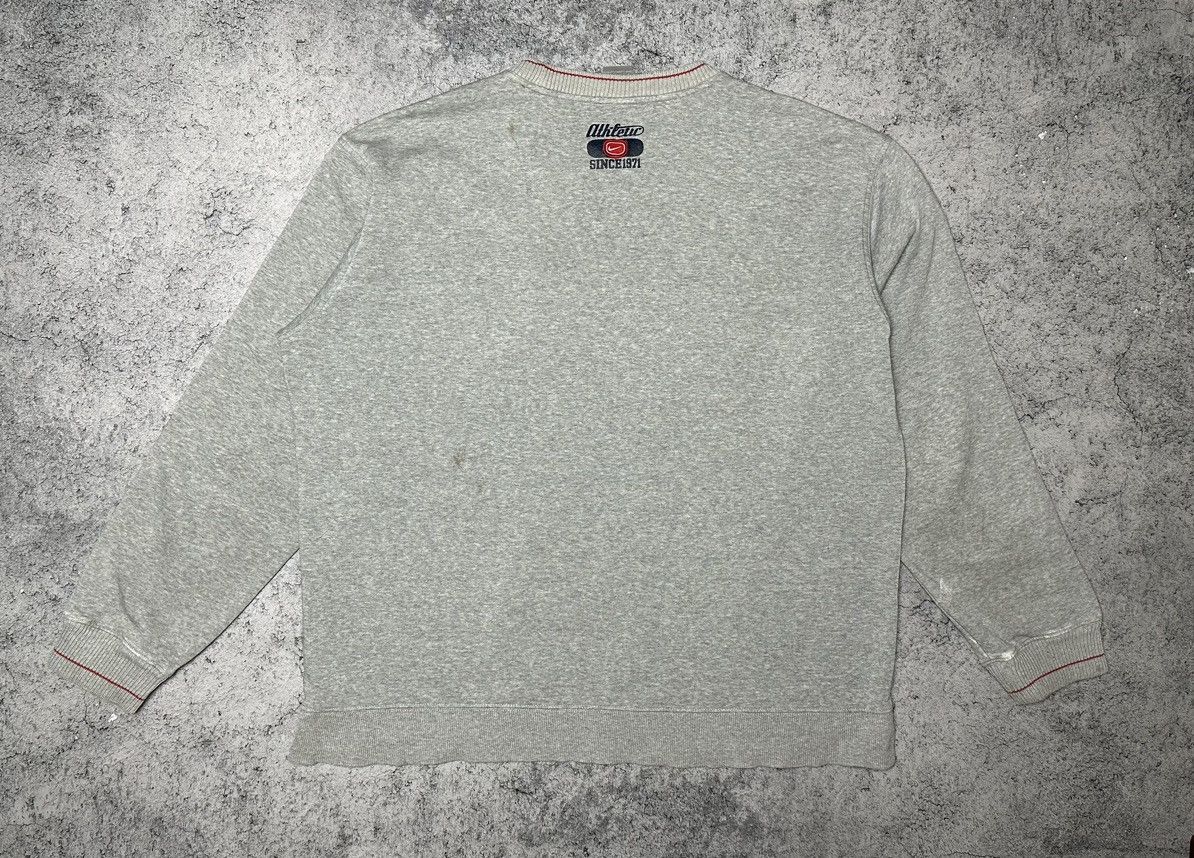 Nike Vintage Nike Big Logo Sweatshirt Size US XXL / EU 58 / 5 - 18 Thumbnail