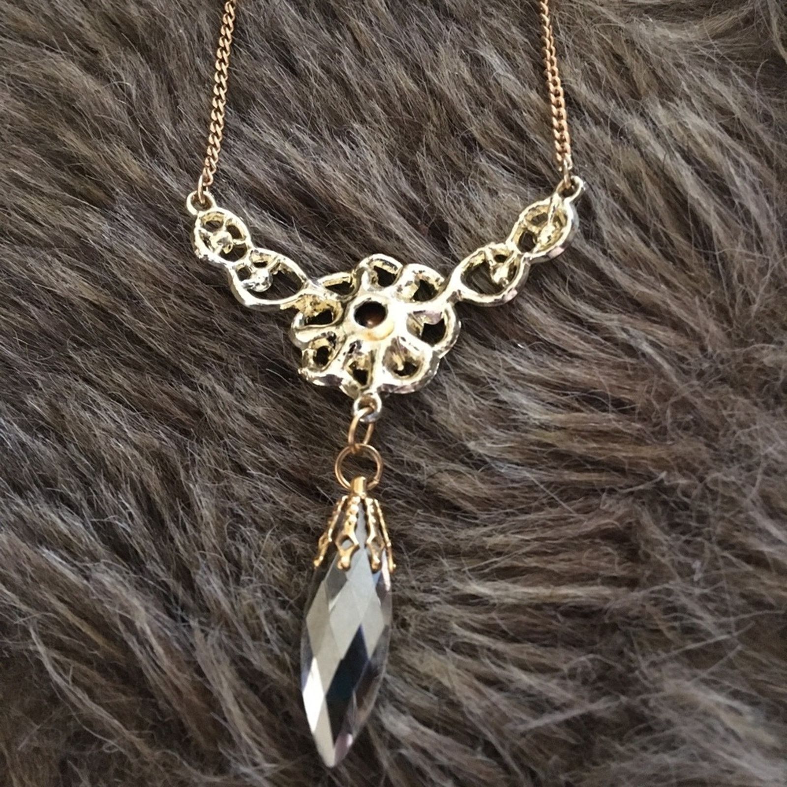 Vintage Vintage 70s chandelier glass crystal necklace Size ONE SIZE - 7 Thumbnail