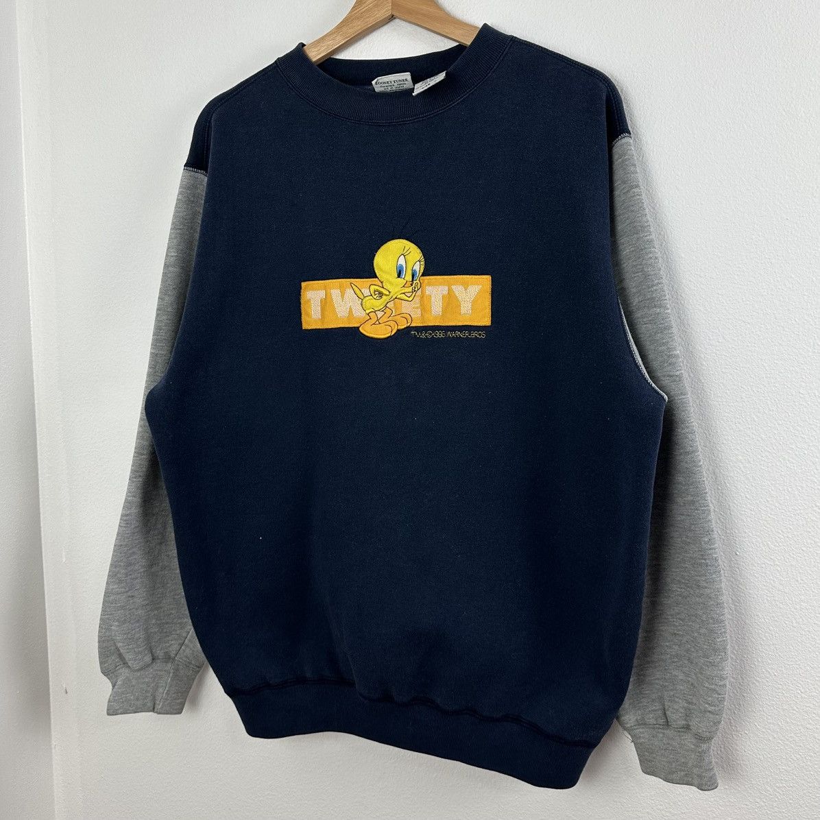 Vintage × Warner Bros Vintage Looney Tunes Sweatshirt Crewneck1990s Tweety Bird Size US L / EU 52-54 / 3 - 2 Thumbnail