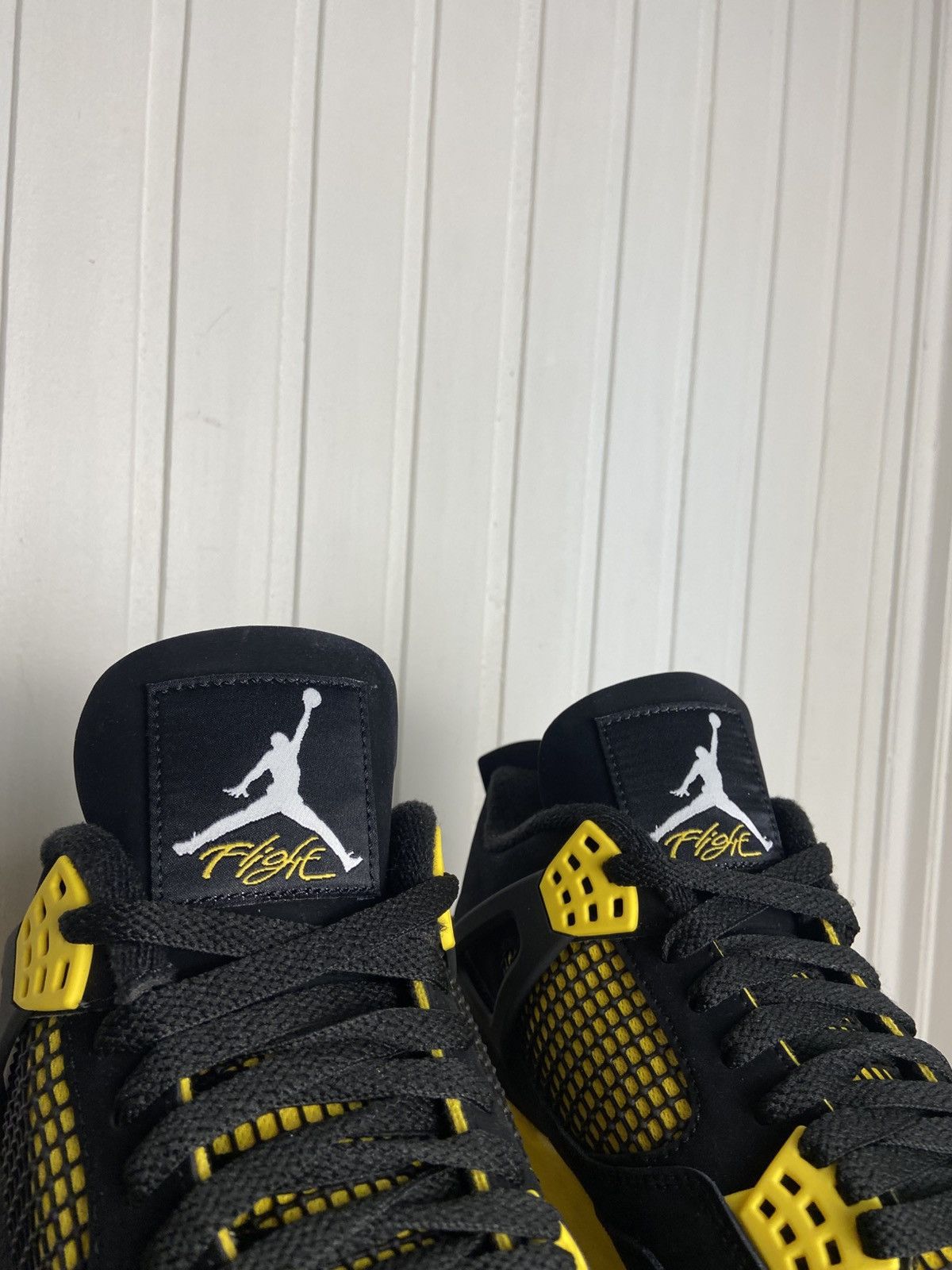 Jordan Brand New Jordan 4 Retro "Thunder" 2023 authentic size 10,5US Size US 10.5 / EU 43-44 - 4 Thumbnail