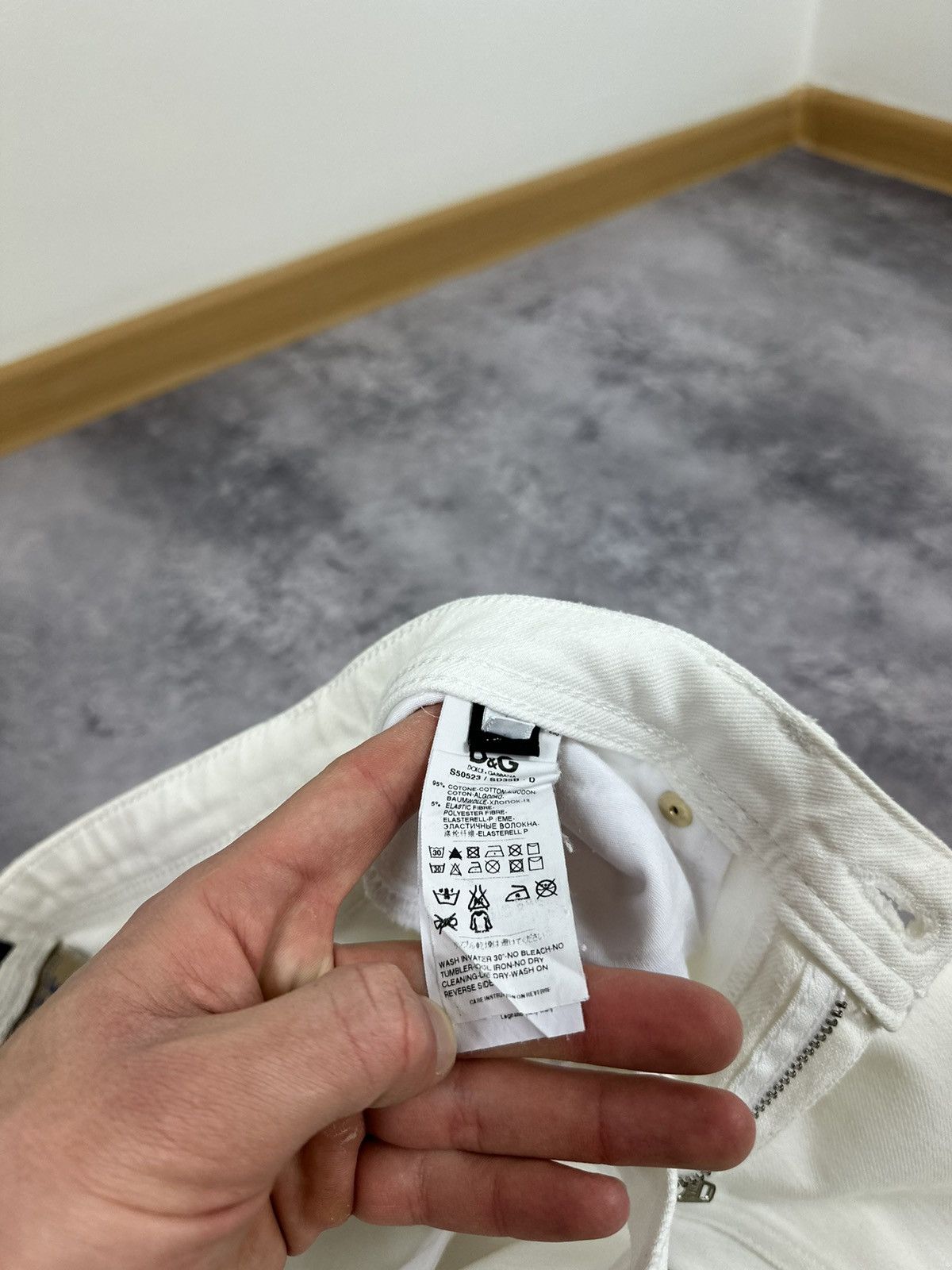 Dolce & Gabbana Vintage Dolce & Gabbana Luxury Designer White Jeans Pants Size 27" / US 4 / IT 40 - 18 Thumbnail