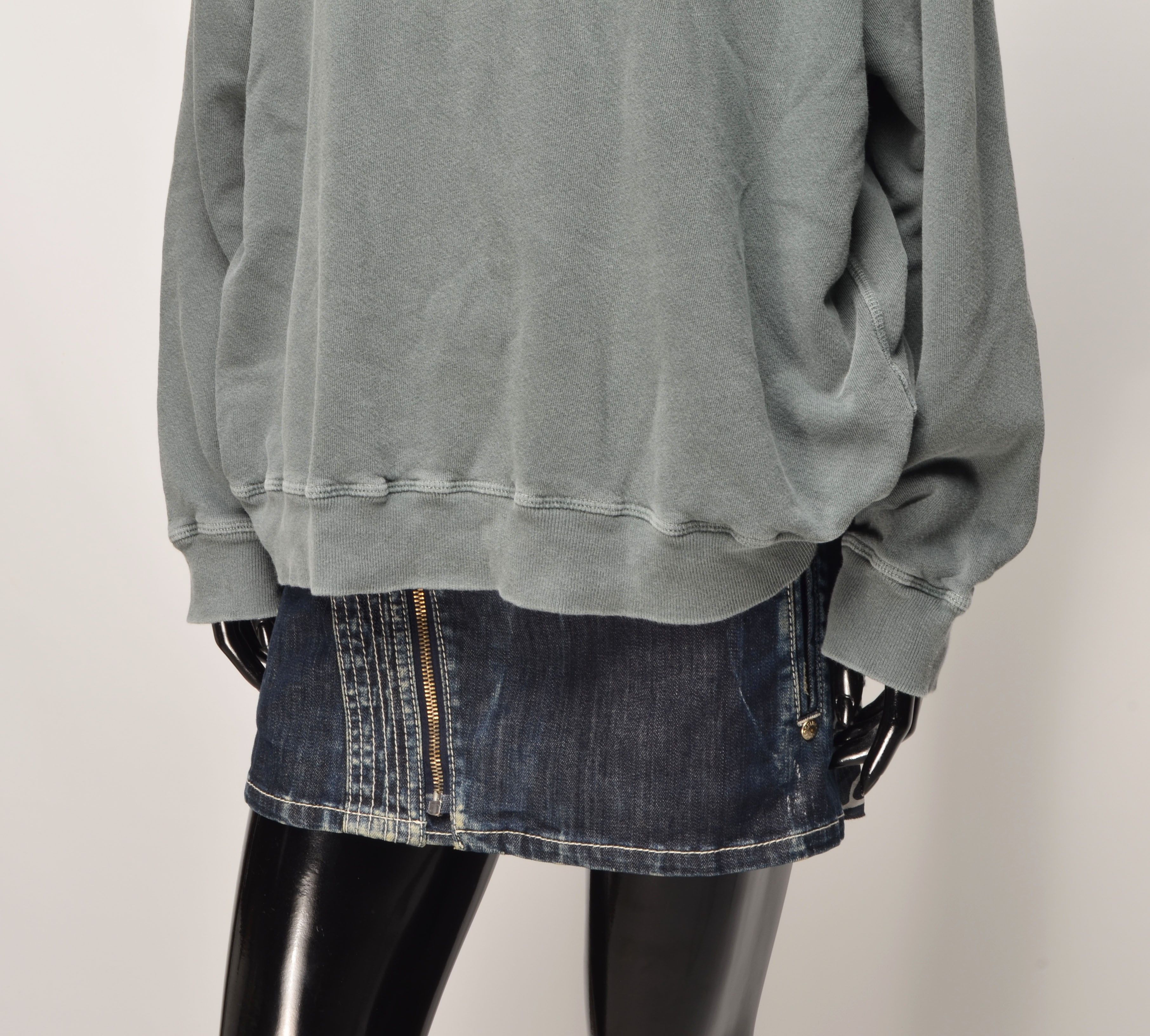 THE GREAT The Great Stonewashed Oversized Crew Neck Sweatshirt Size XS / US 0-2 / IT 36-38 - 3 Thumbnail