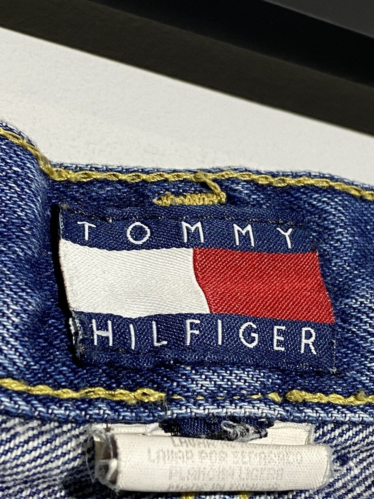 Tommy Hilfiger Vintage 90s Tommy Hilfiger Jeans Baggy Fit 32x34 Size US 32 / EU 48 - 15 Thumbnail