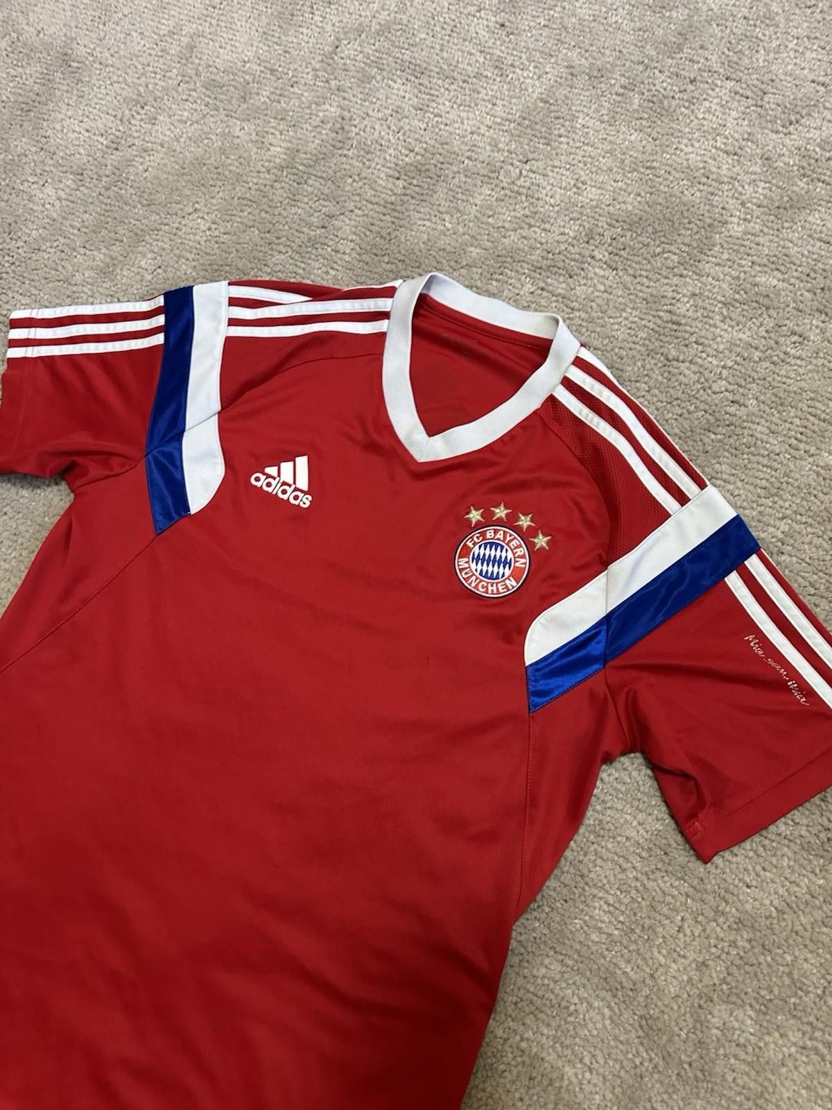Adidas BAYERN MUNICH ADIDAS 2014/15 FOOTBALL SOCCER TRAINING JERSEY Size US M / EU 48-50 / 2 - 3 Thumbnail
