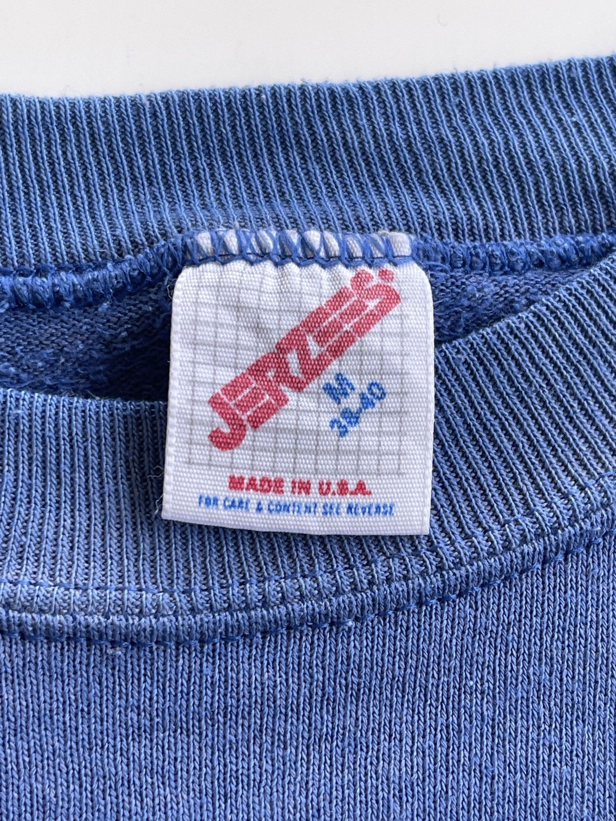 Vintage Jerzees 90s Holy Family Roadrunners Sunfaded Sweatshirt Size US M / EU 48-50 / 2 - 7 Thumbnail