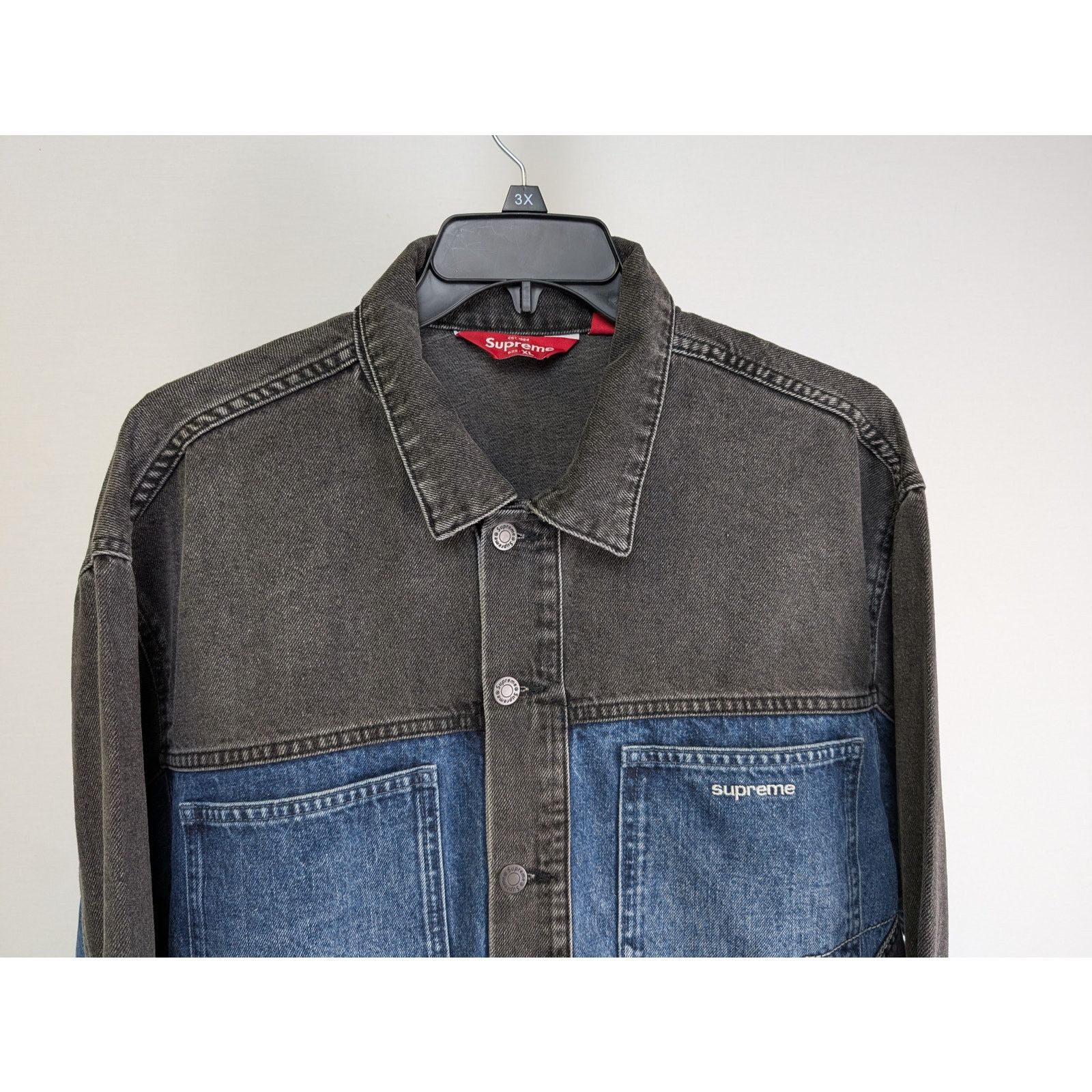Supreme o1rshd1 Denim Jacket in Blue/Black Size US XL / EU 56 / 4 - 4 Thumbnail