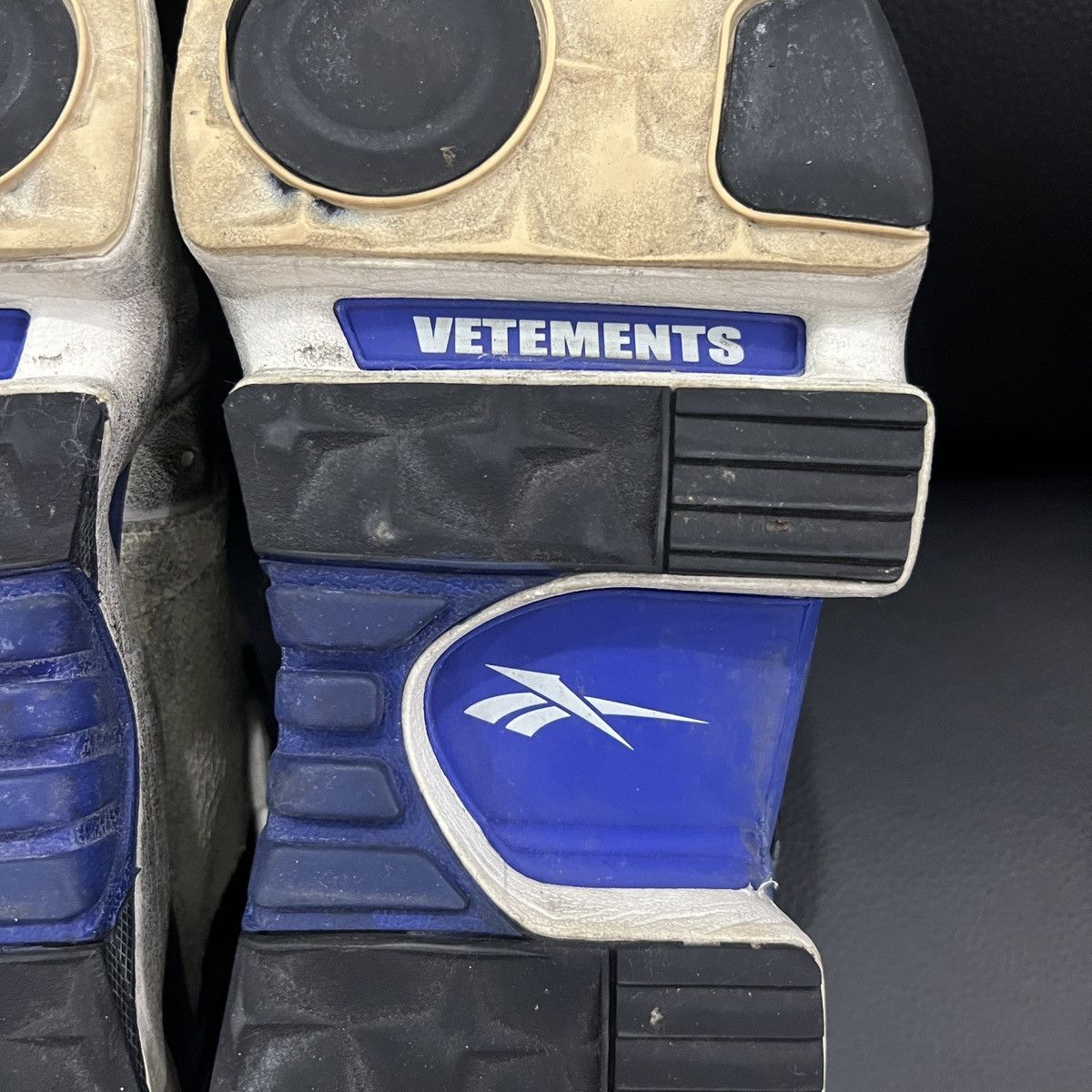 Reebok × Vetements Vetements by Reebok Size US 7 / EU 40 - 22 Thumbnail