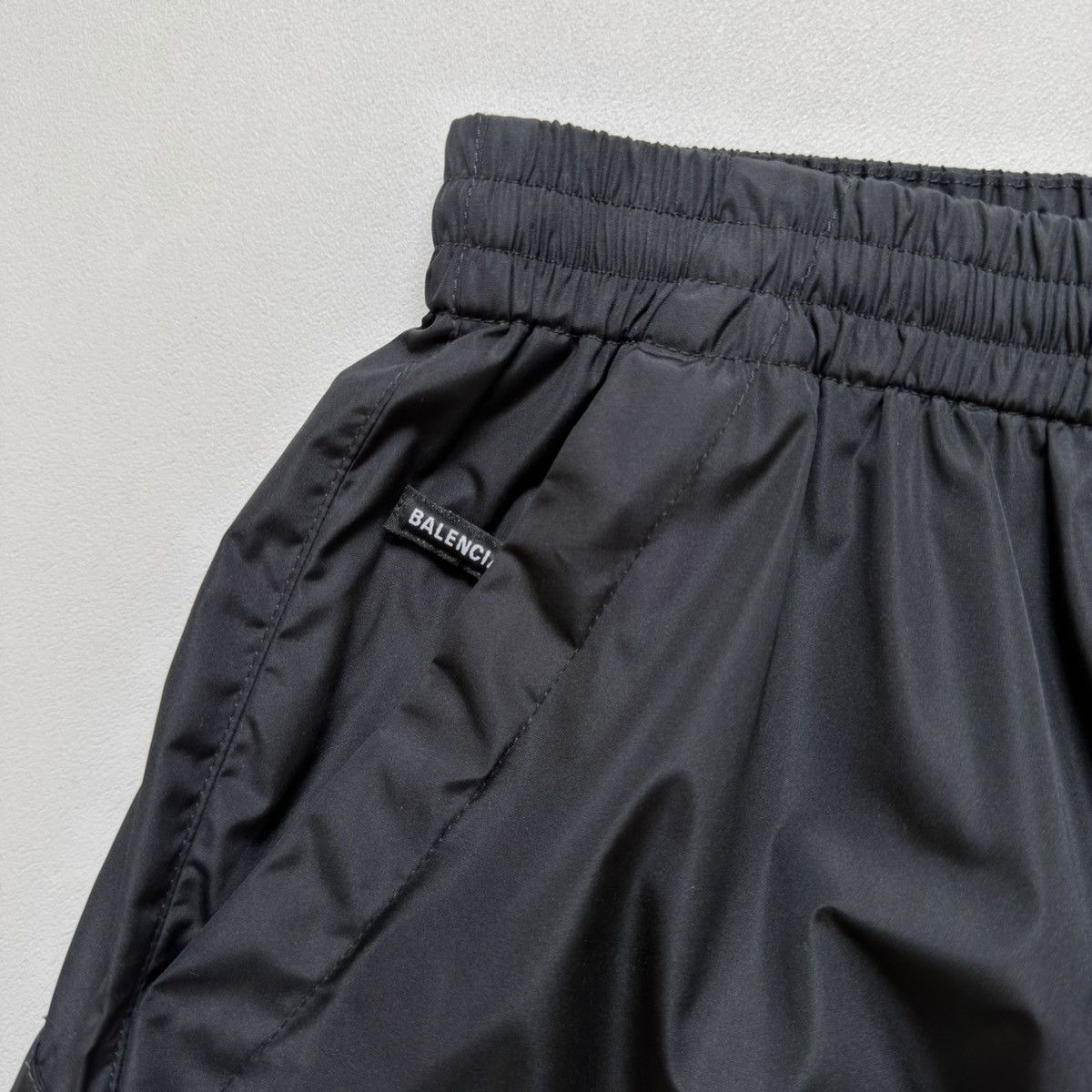 Balenciaga 2021 Black Nylon Technical Cargo Pants Size US 32 / EU 48 - 3 Thumbnail