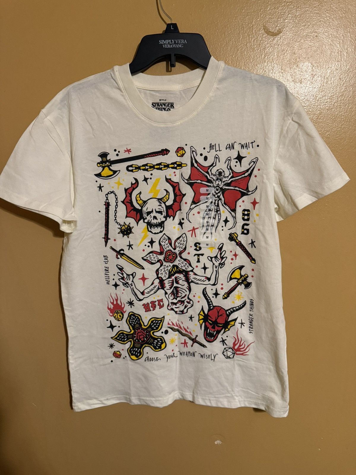 Other Stranger Things cream Graphic T-Shirt Meduim Size US M / EU 48-50 / 2 - 1 Thumbnail