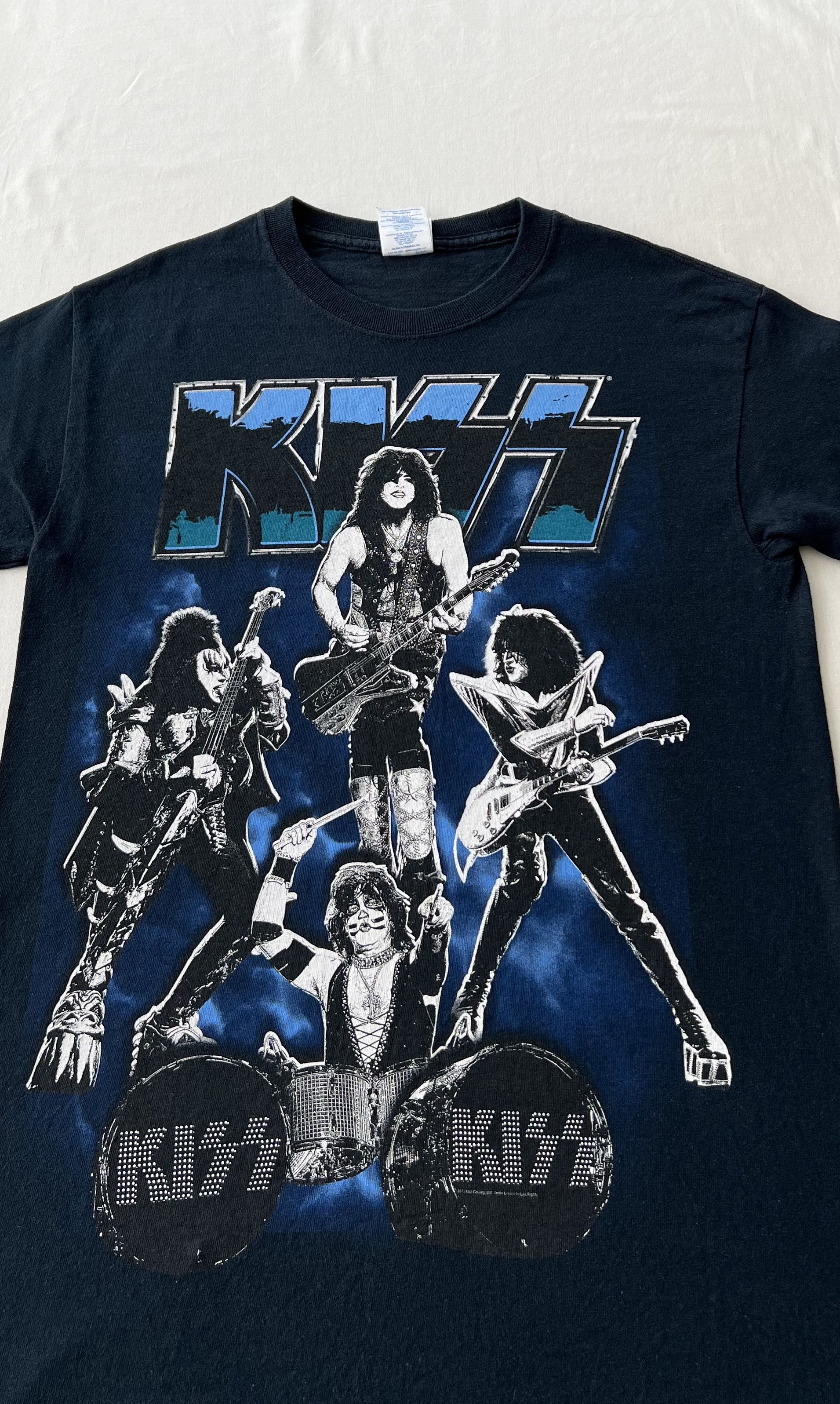 Band Tees Vintage 2015 Kiss Rock Band Tour Black T-shirt Size US S / EU 44-46 / 1 - 3 Thumbnail