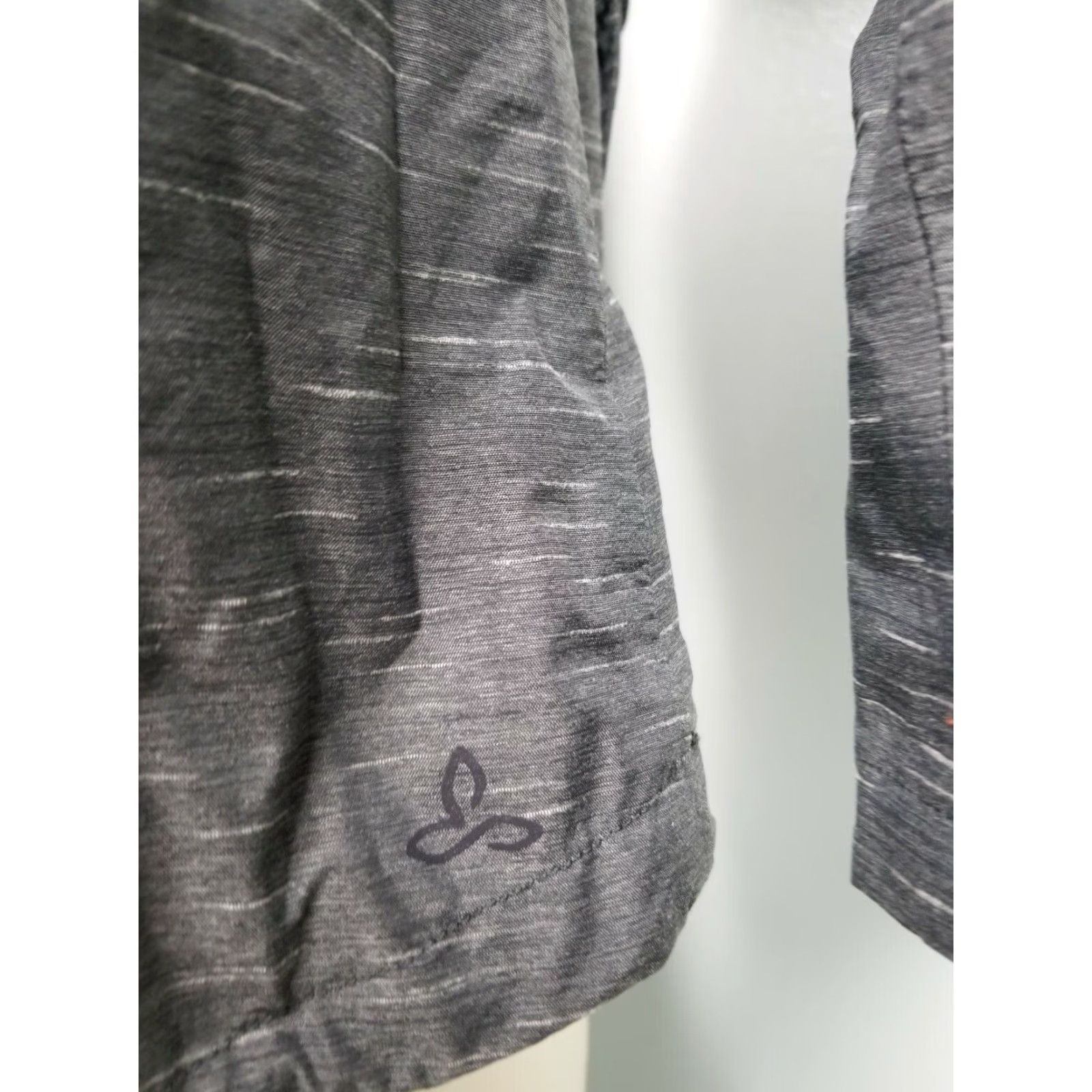 Prana prAna Women's Lightweight Full Zip Hooded Hiking Rain Jacket Small Gray Water Resistant Windproof Size S / US 4 / IT 40 - 5 Thumbnail