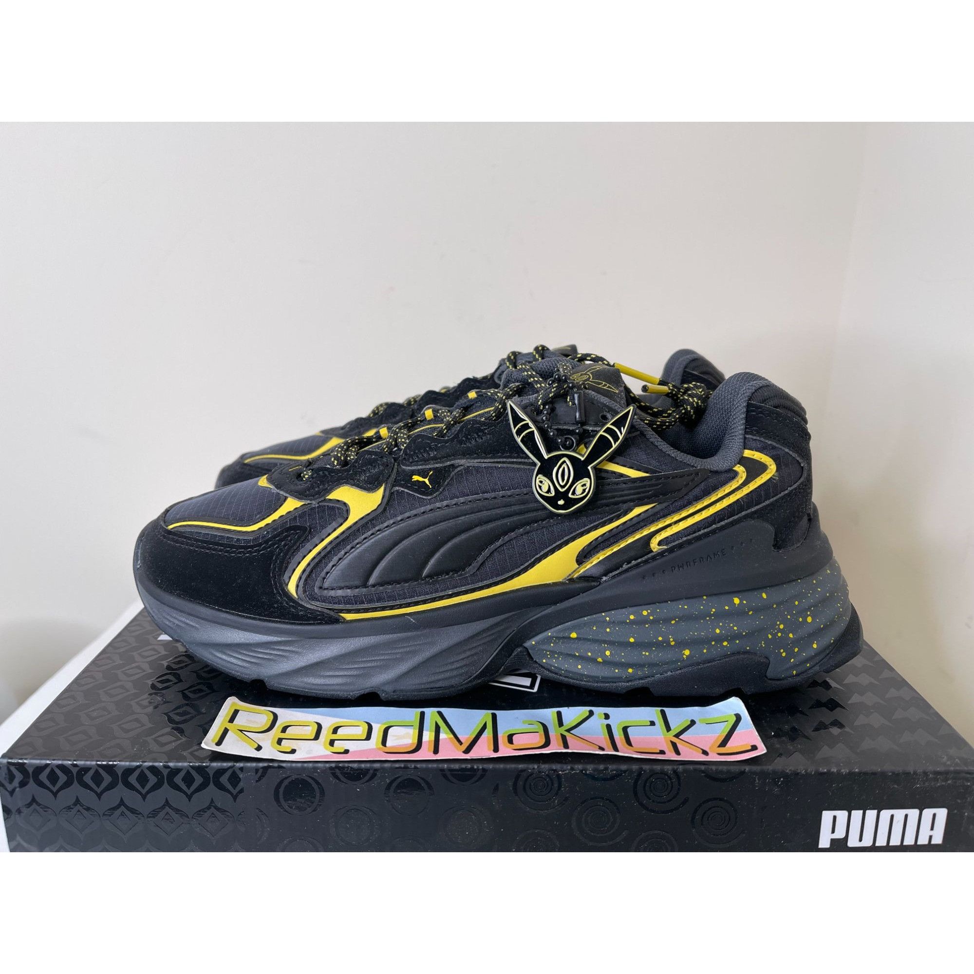 Puma Puma Pokemon Fade Umbreon Big Kids Youth 5.5Y Size US 5.5 / EU 38 - 1 Thumbnail