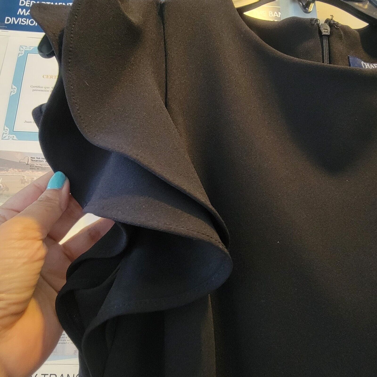 Chaps Elegant Chaps Sz 4 Black Sheath Dress with Flutter Sleeves f Size S / US 4 / IT 40 - 8 Thumbnail