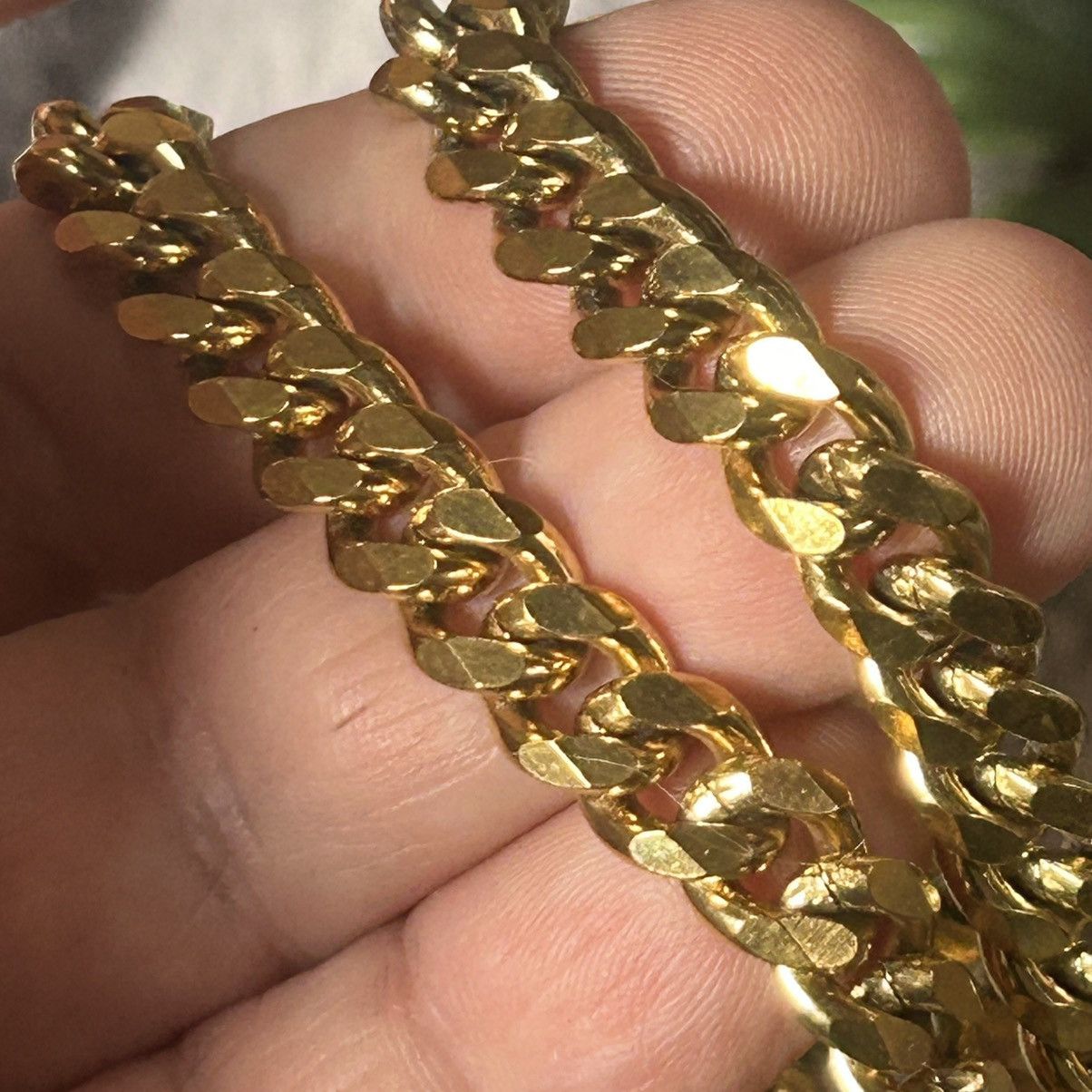 Handmade Heavy shiny gold plated Cuban chain link necklace Size ONE SIZE - 6 Thumbnail