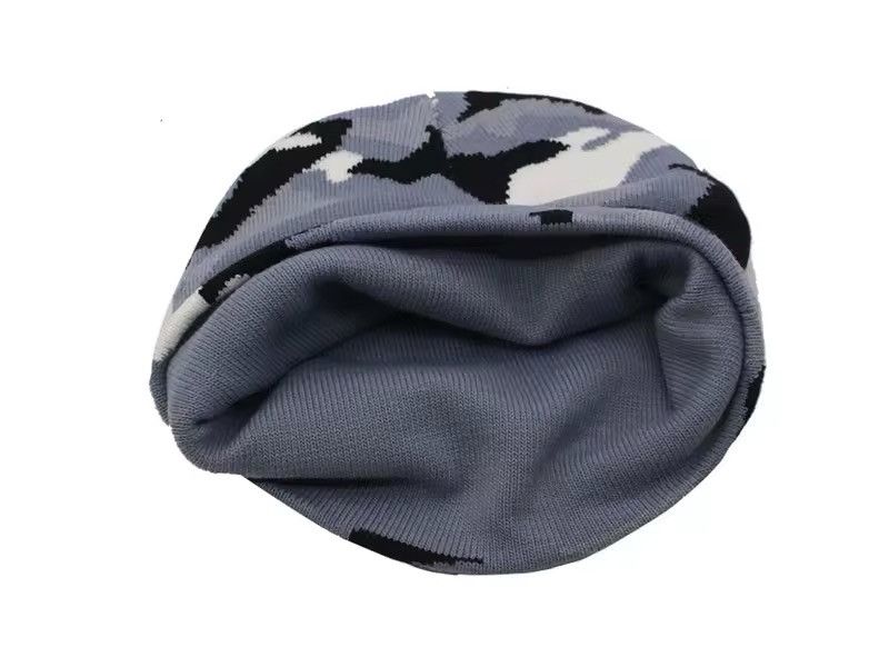 Japanese Brand Camouflage Knitted Elastic Beanie Hat Size ONE SIZE - 3 Thumbnail