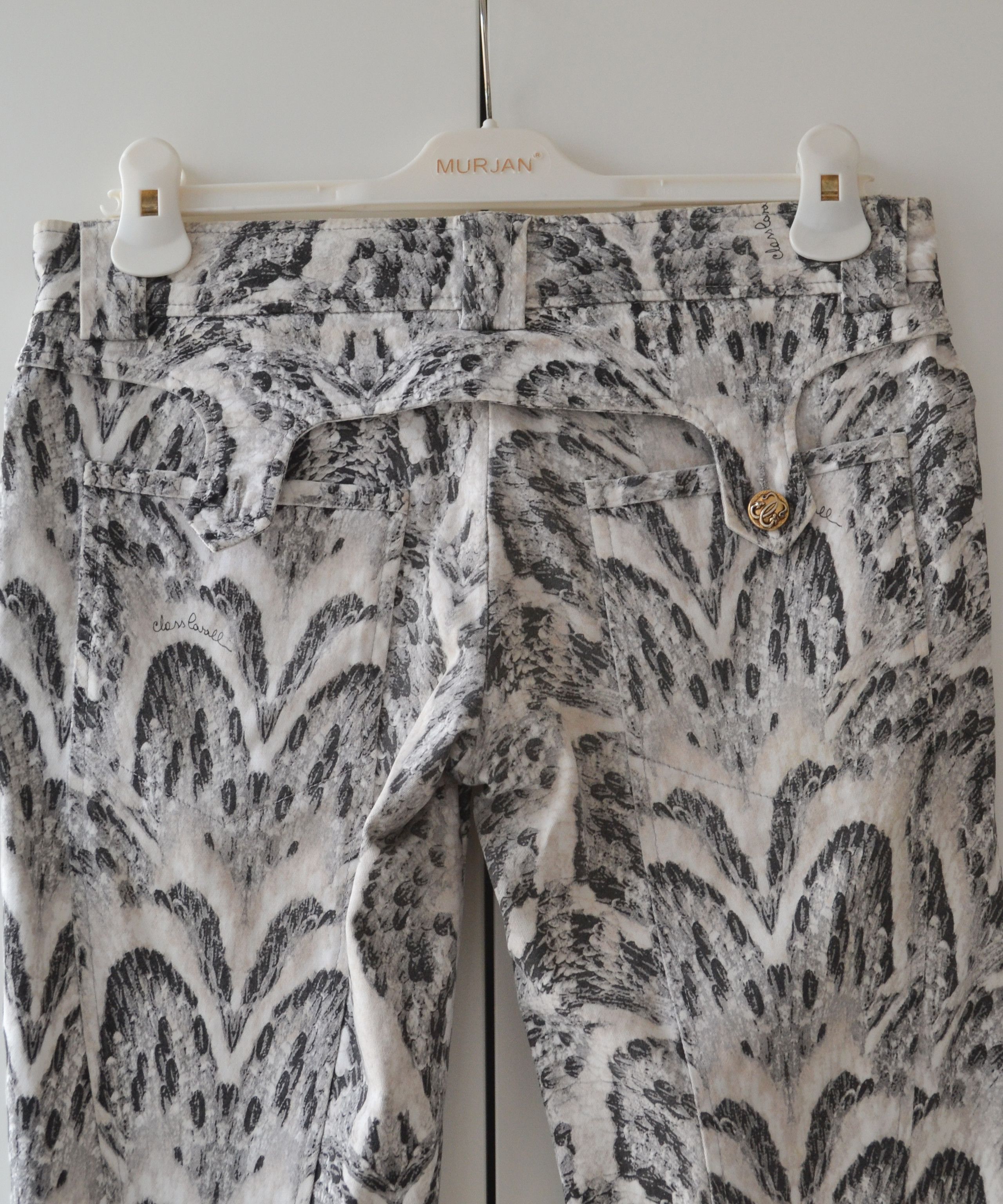 Roberto Cavalli Roberto Cavalli Jeans Pants Black White Vintage y2k Print Size 28" / US 6 / IT 42 - 6 Thumbnail
