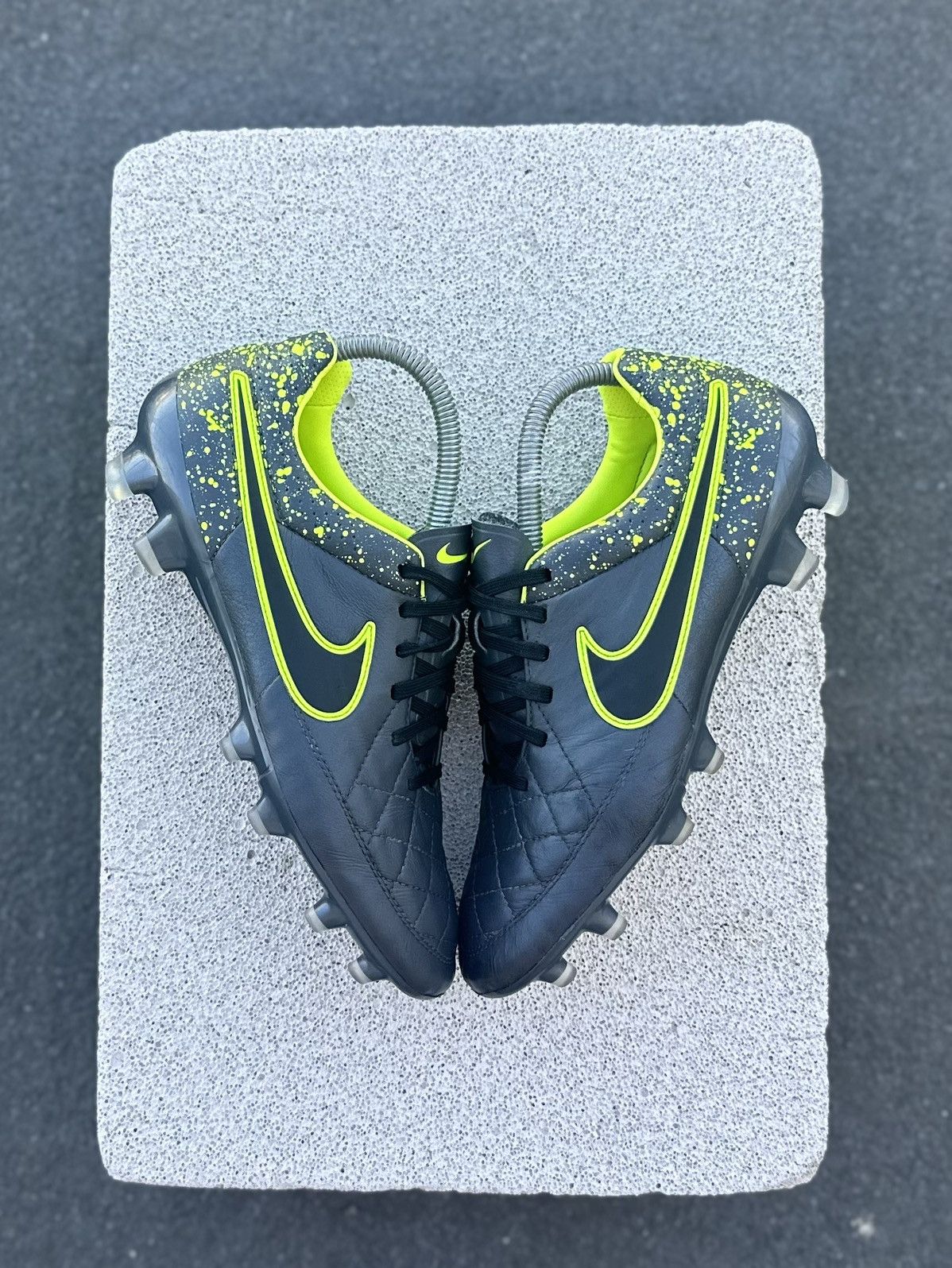 Nike 2015 NIKE TIEMPO LEGACY FG SOCCER BOOTS CLEATS US 7 Size US 7 / EU 40 - 1 Thumbnail