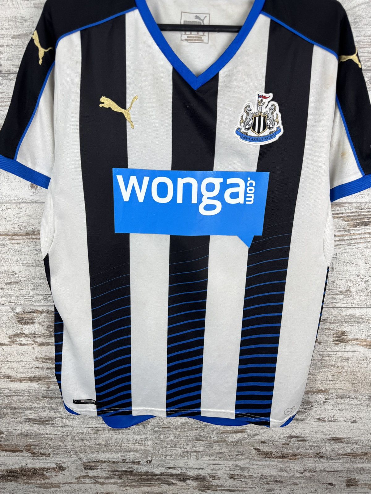 Puma × Vintage Mens Vintage Puma Newcastle United FC T-shirt soccer jersey Size US M / EU 48-50 / 2 - 4 Thumbnail