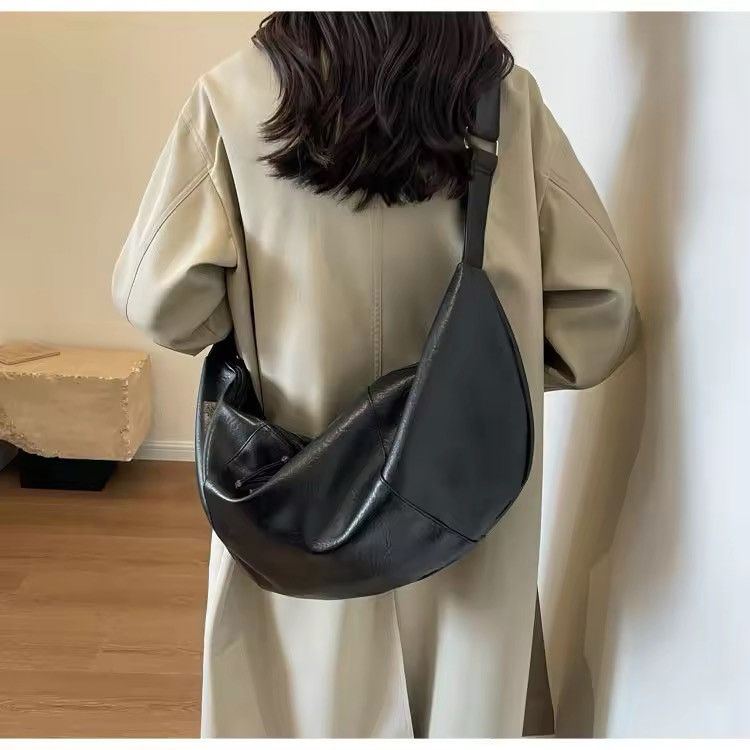 Vintage Vintage Large Capasity Soft Pu Leather Crossbody Bag Size ONE SIZE - 1 Thumbnail