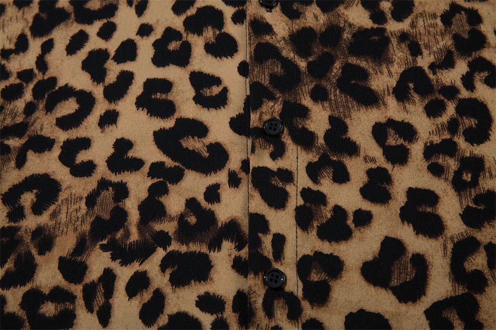 Japanese Brand × Vintage Men's casual American loose button leopard shirt Size US L / EU 52-54 / 3 - 4 Thumbnail