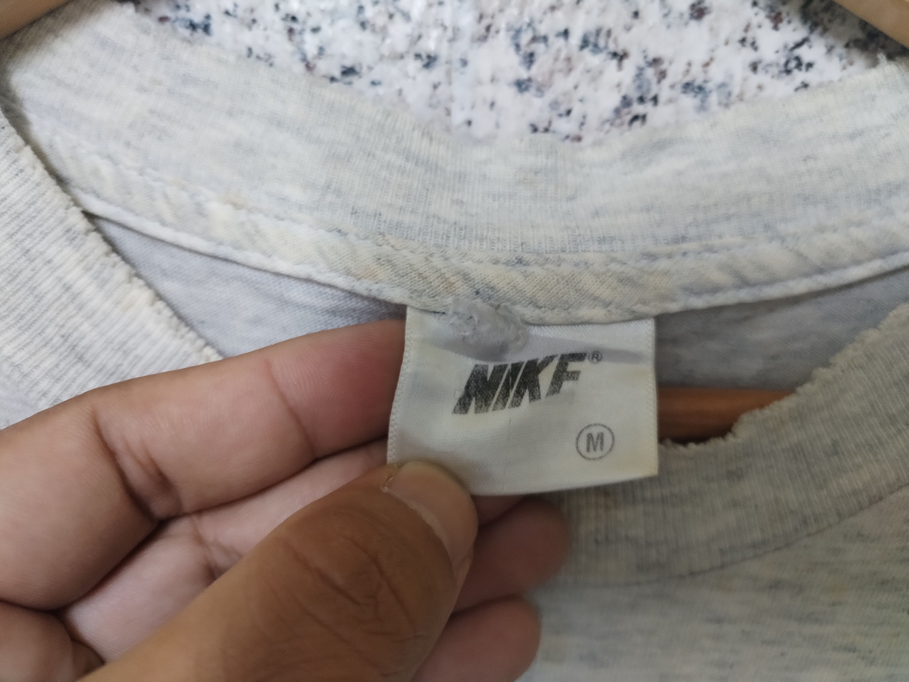 Nike Thrashed Sun Faded Nike Shirt Distressed Grunge Band Size US M / EU 48-50 / 2 - 6 Thumbnail