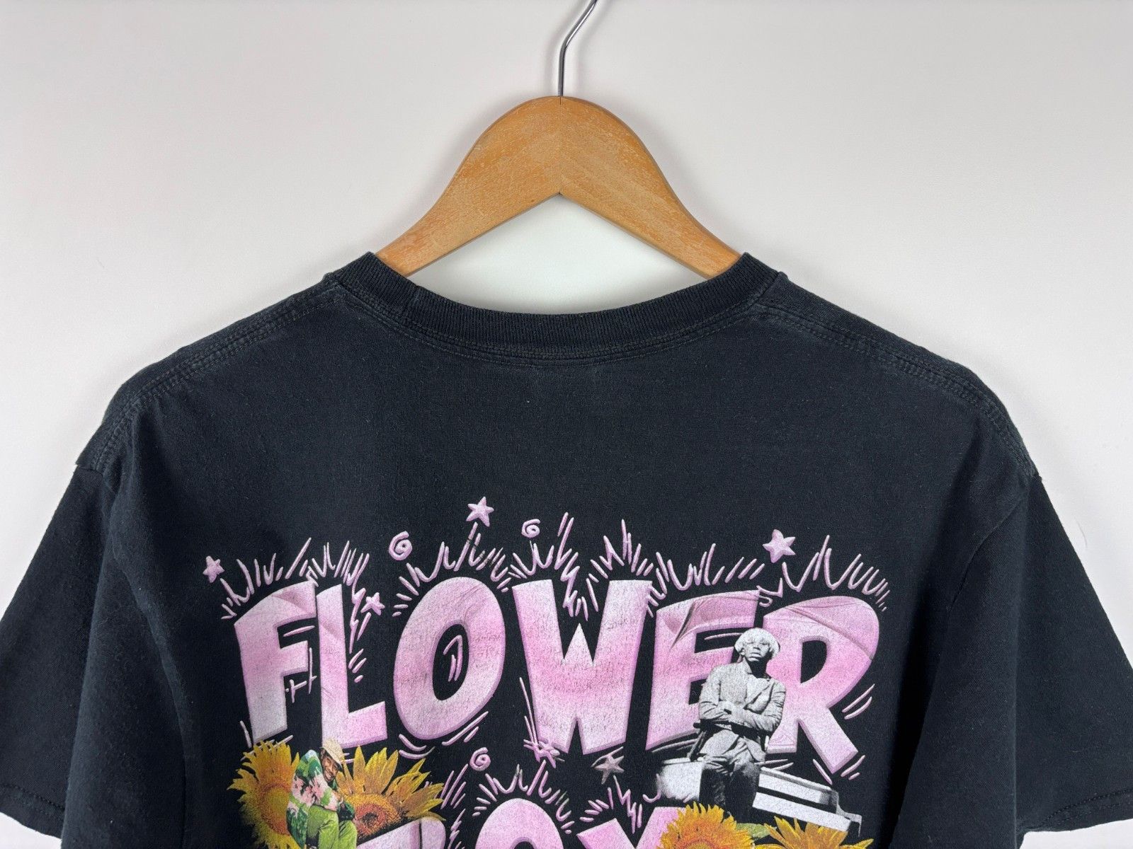 Gildan Tyler The Creator IGOR Flower Boy Double Sided T-Shirt L Size US L / EU 52-54 / 3 - 6 Thumbnail