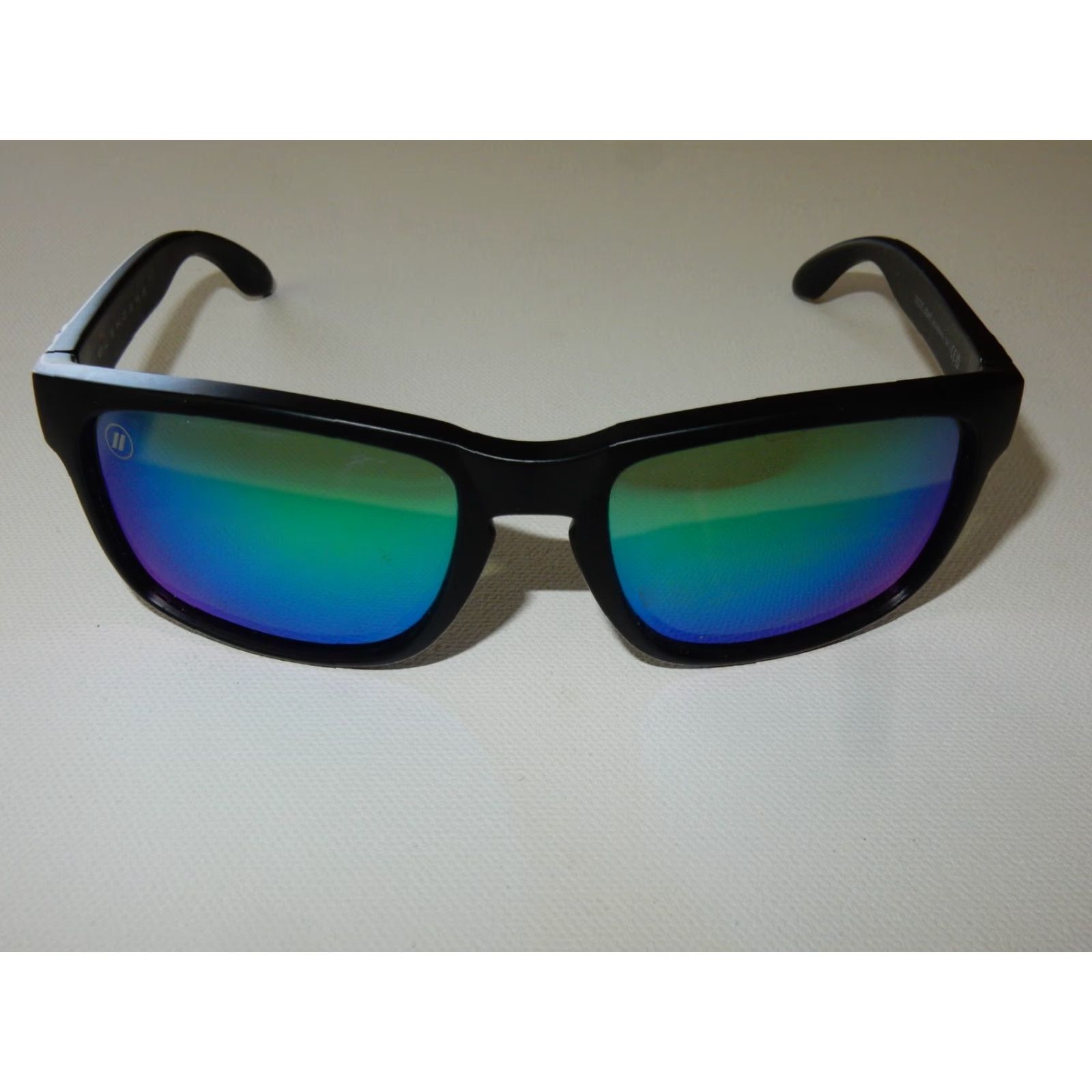 Vintage VINTAGE Blenders Polarized Sunglasses Men Adult Black Green/Blue Celtic Light Size ONE SIZE - 2 Thumbnail